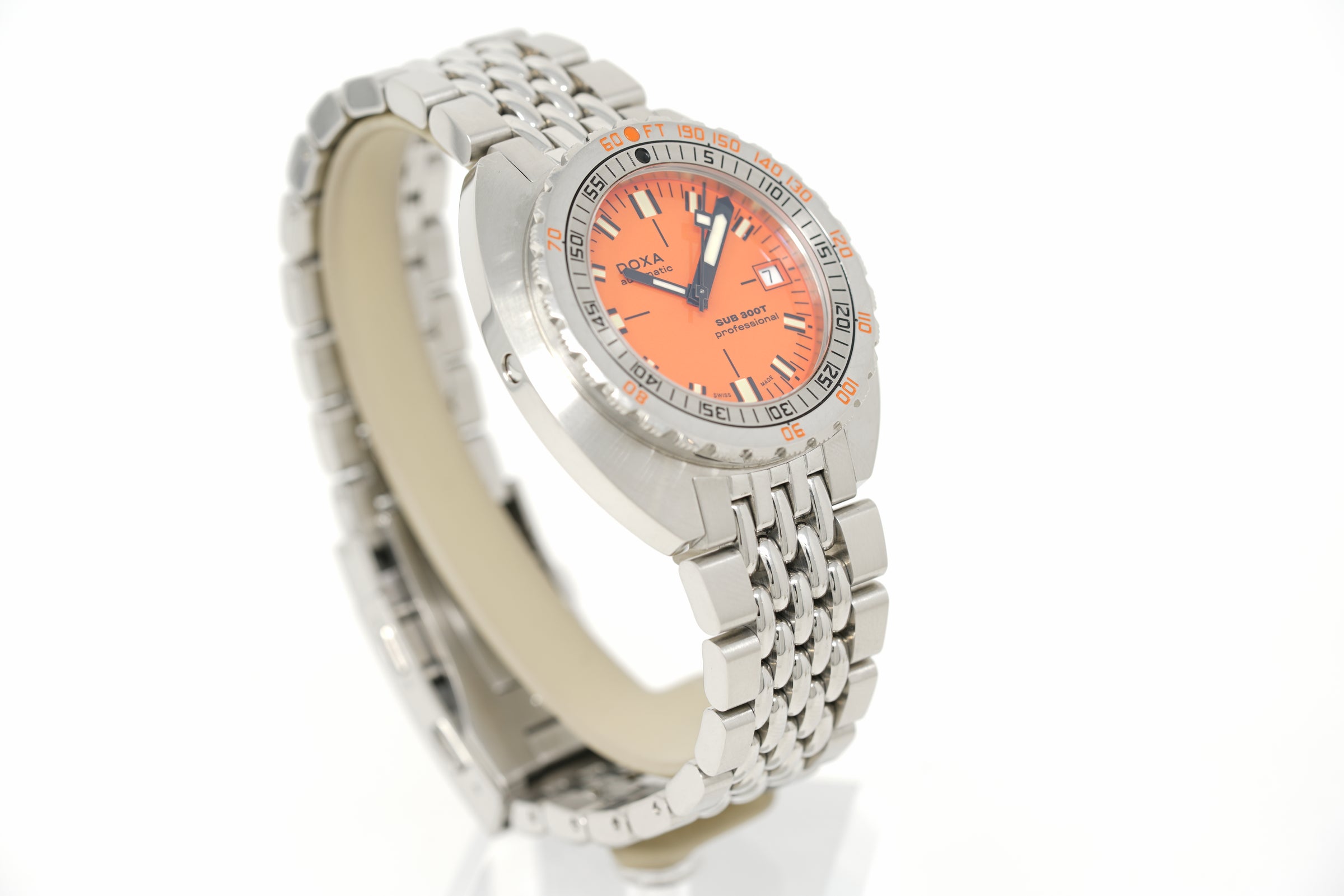 Pre-Owned Doxa SUB 300T Professional 840.10.351.10