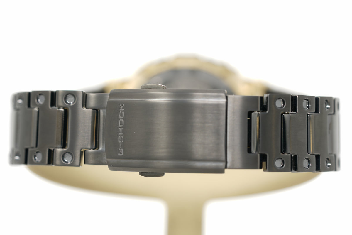 Pre-Owned G-Shock Full-Metal MIP Display GMW-BZ5000BD-1