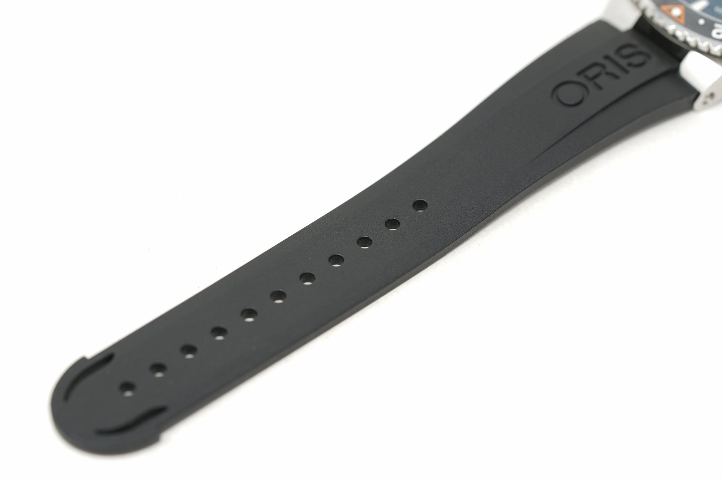 Pre-Owned Oris Aquis Whale Shark Limited GMT 01 798 7754 4175-Set