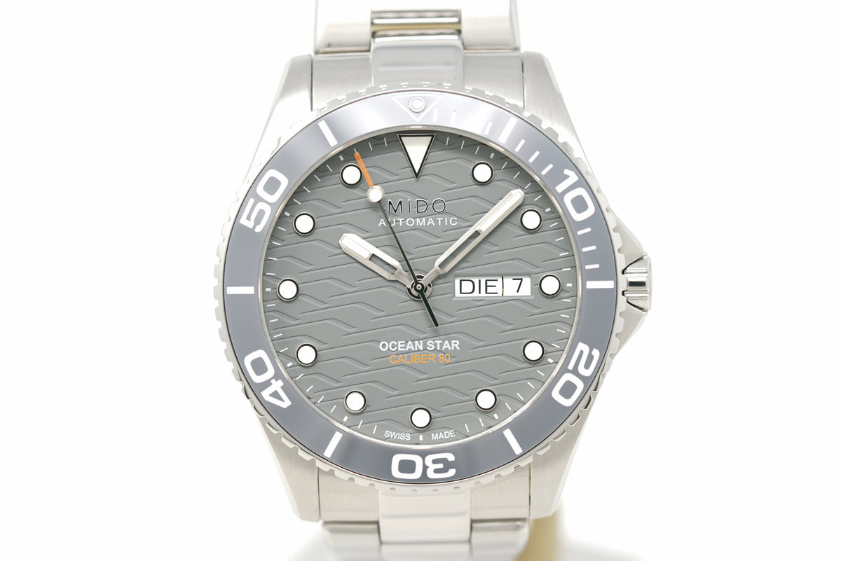Pre-Owned Mido Ocean Star 200C M042.430.11.081.00