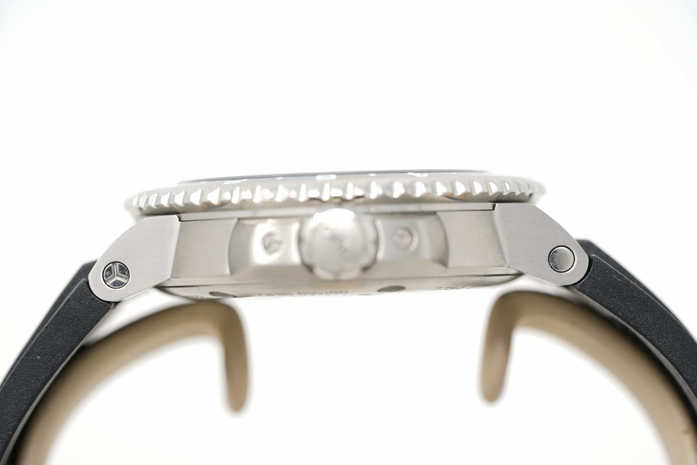 Pre-Owned Oris Aquis Whale Shark Limited GMT 01 798 7754 4175-Set