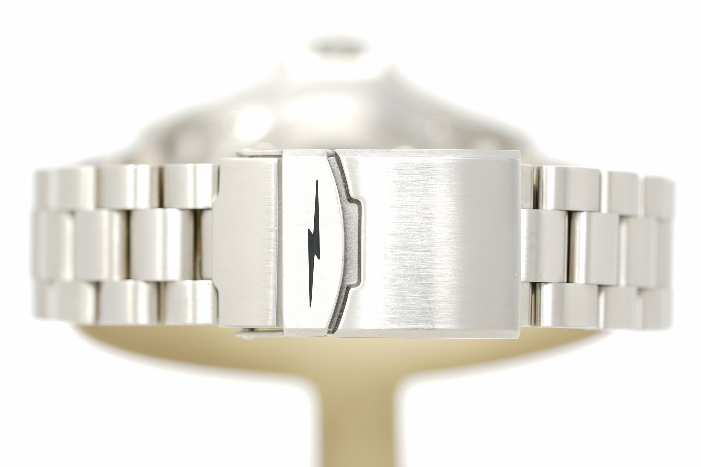 Pre-Owned Shinola Harbor Monster
