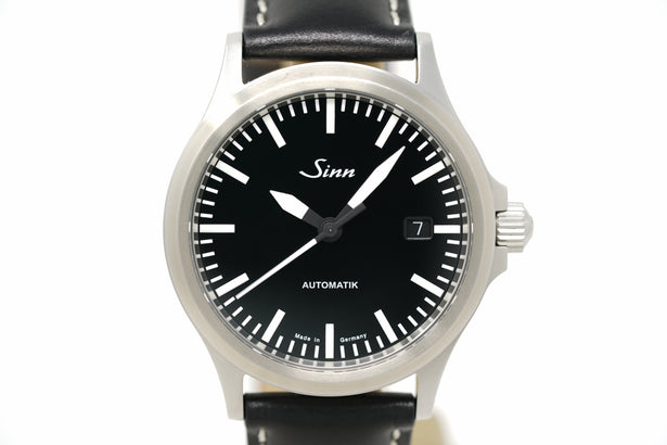 Pre-Owned Sinn 556 I
