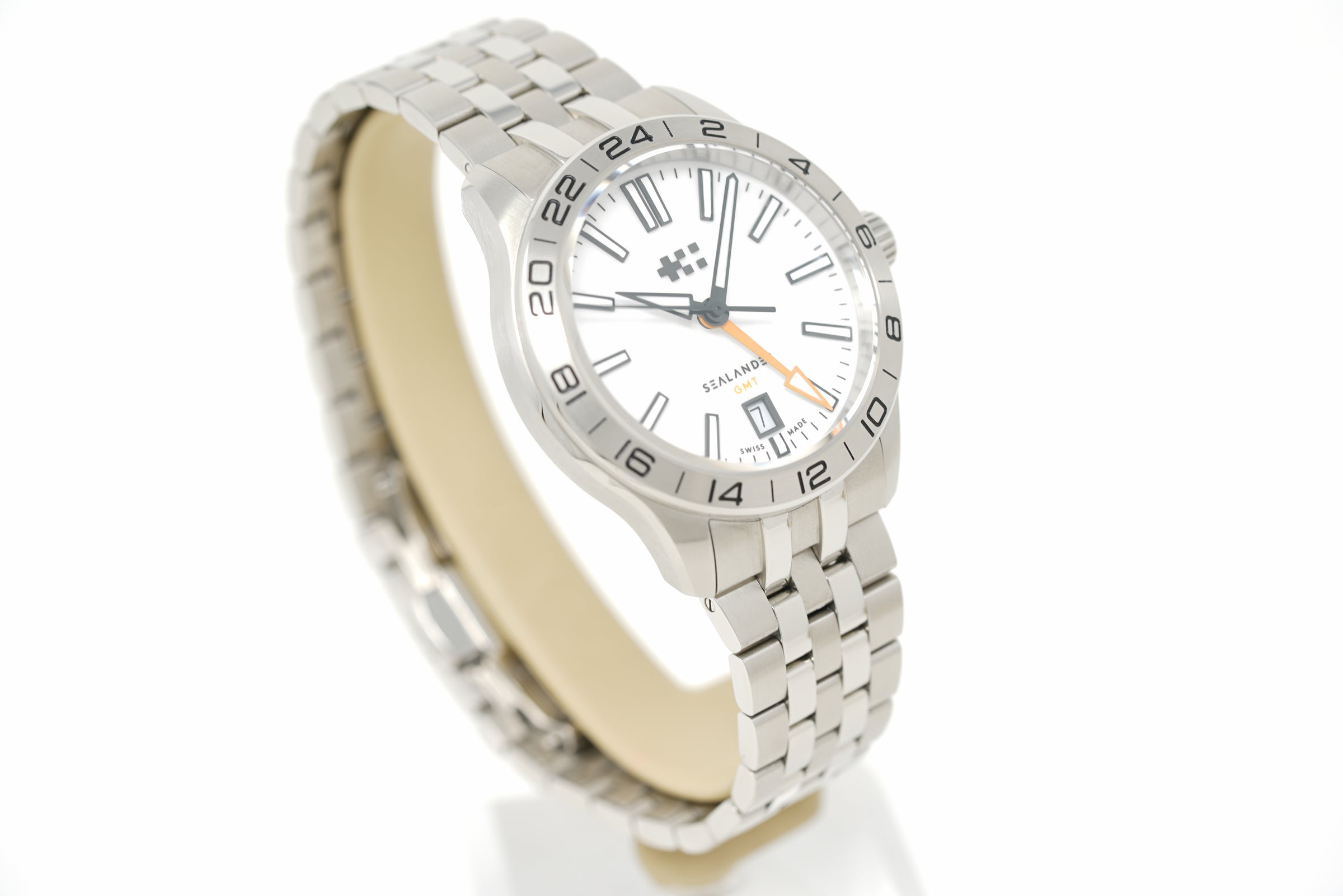 Pre-Owned Christopher Ward C63 Sealander GMT C63-39AGM4-S00W0