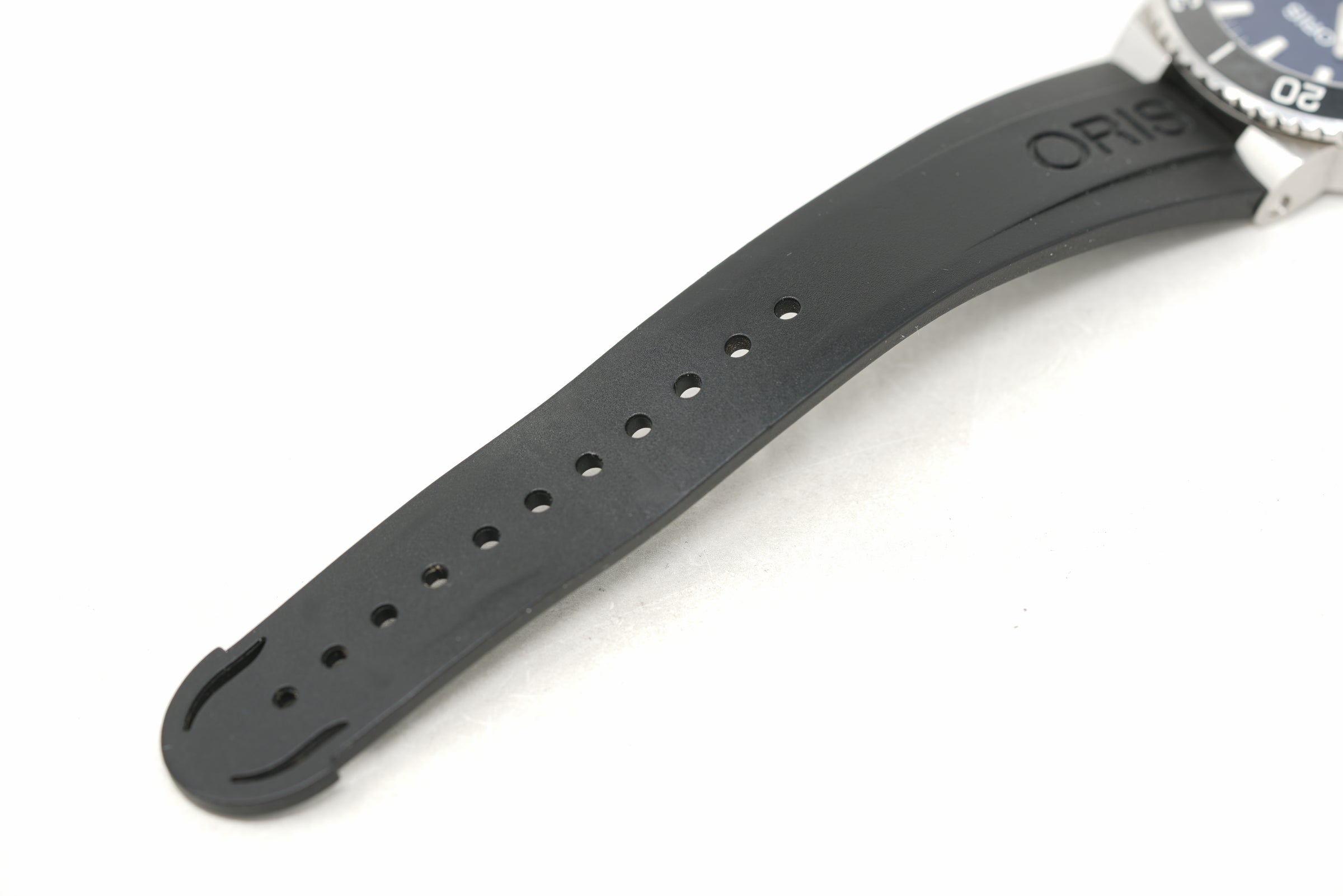 Pre-Owned Oris Aquis Date 01 733 7730 4135-07 4 24 64EB