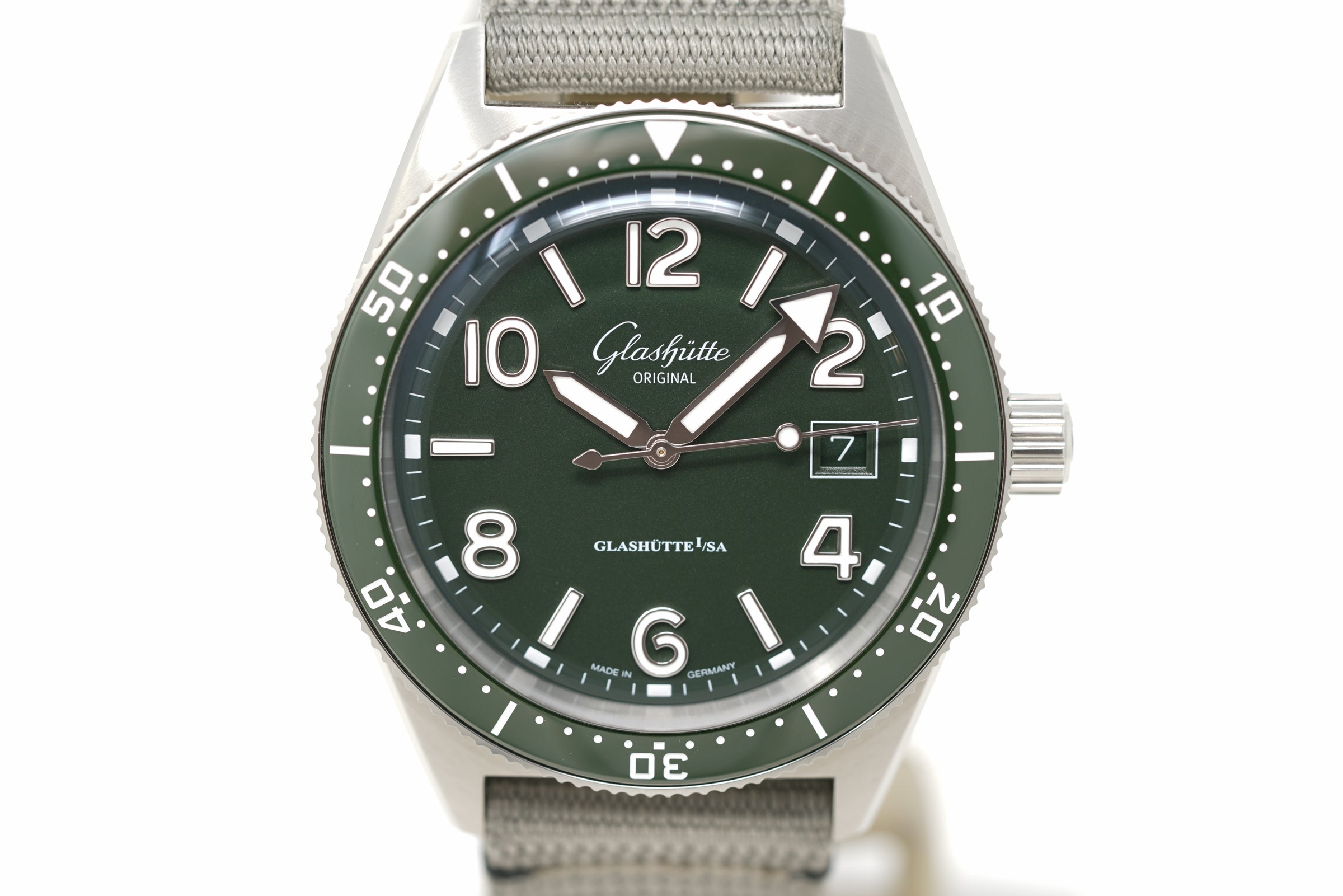 Pre-Owned Glashütte Original SeaQ 1-39-11-13-83-34