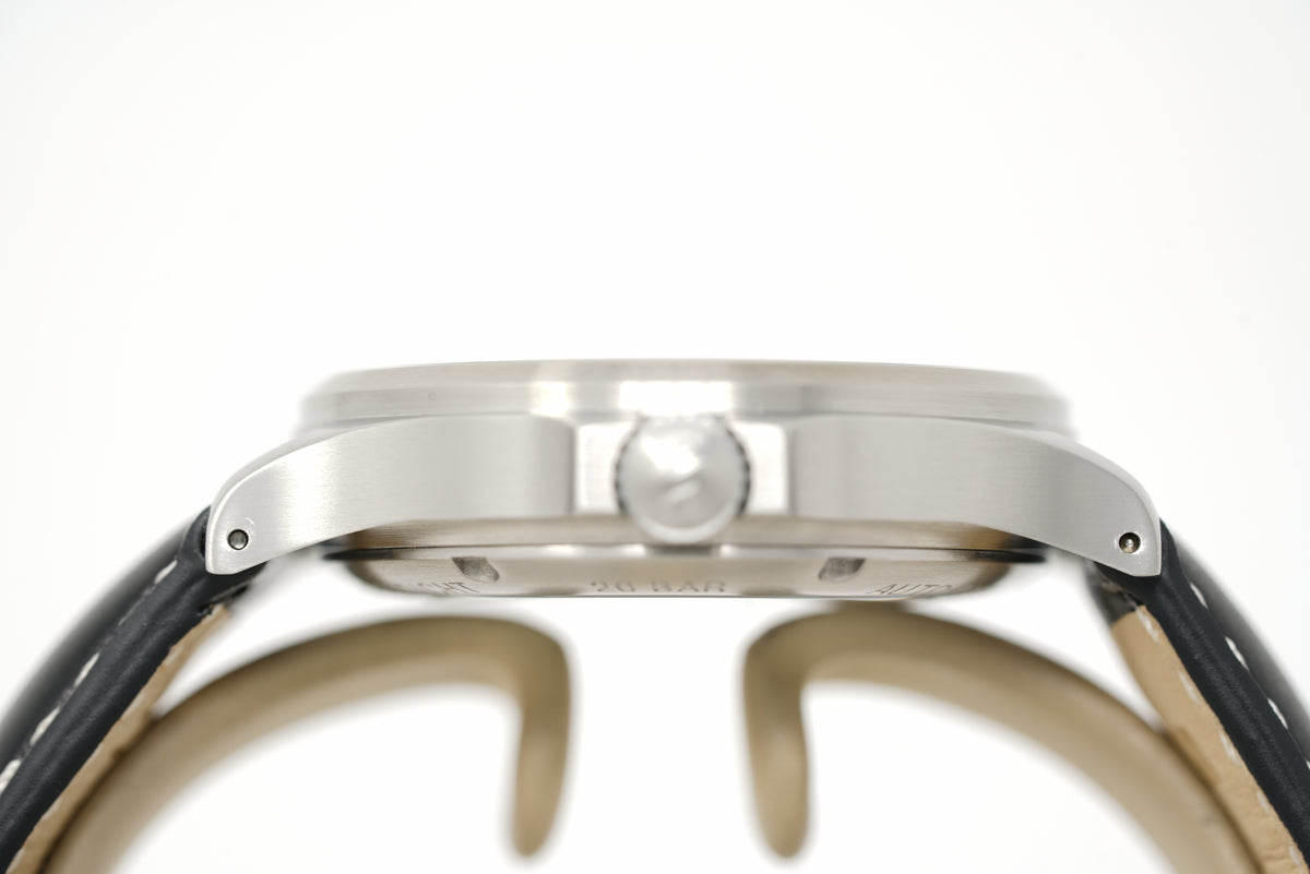 Pre-Owned Sinn 556 I