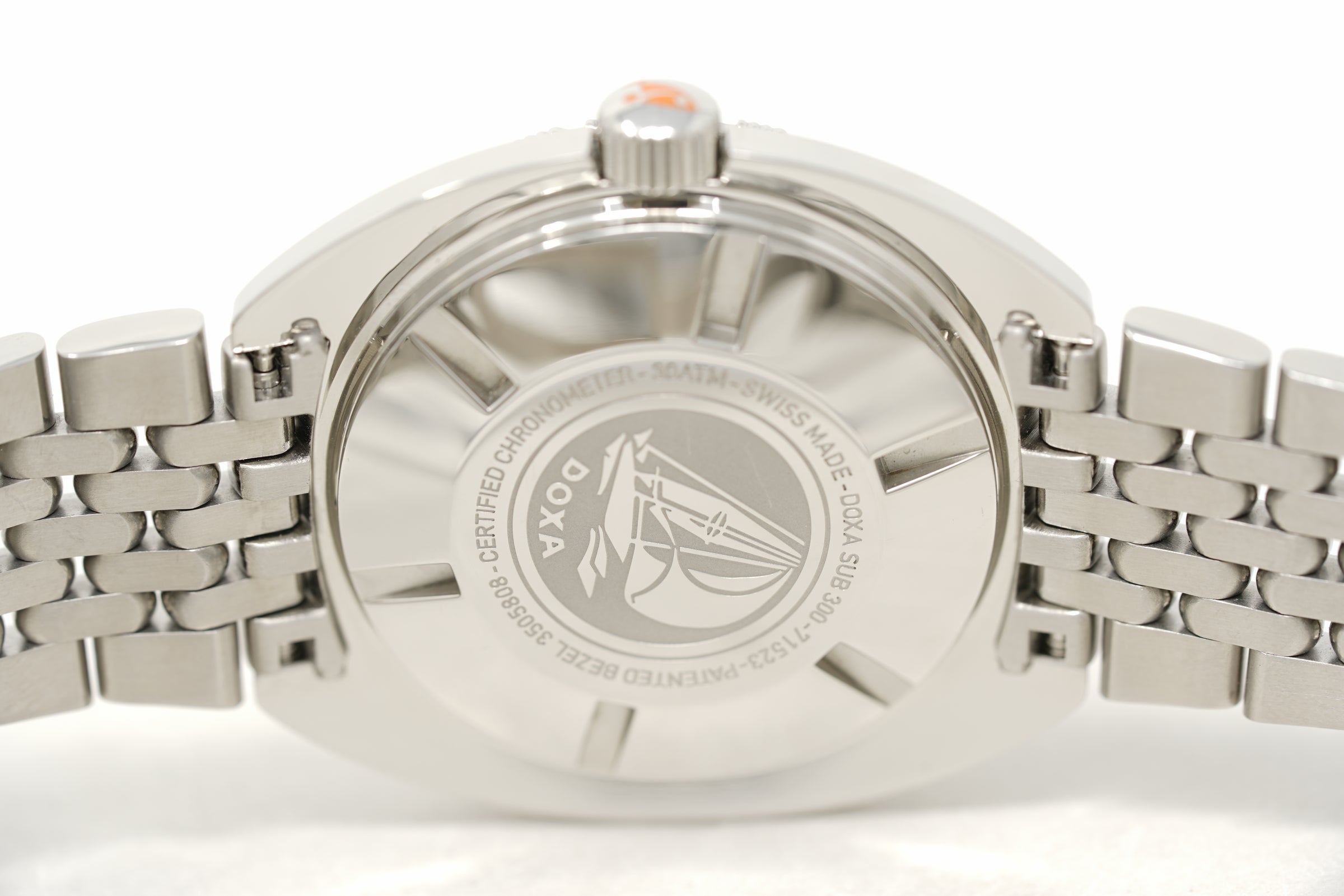 Pre-Owned Doxa SUB 300 Professional 821.10.351.21
