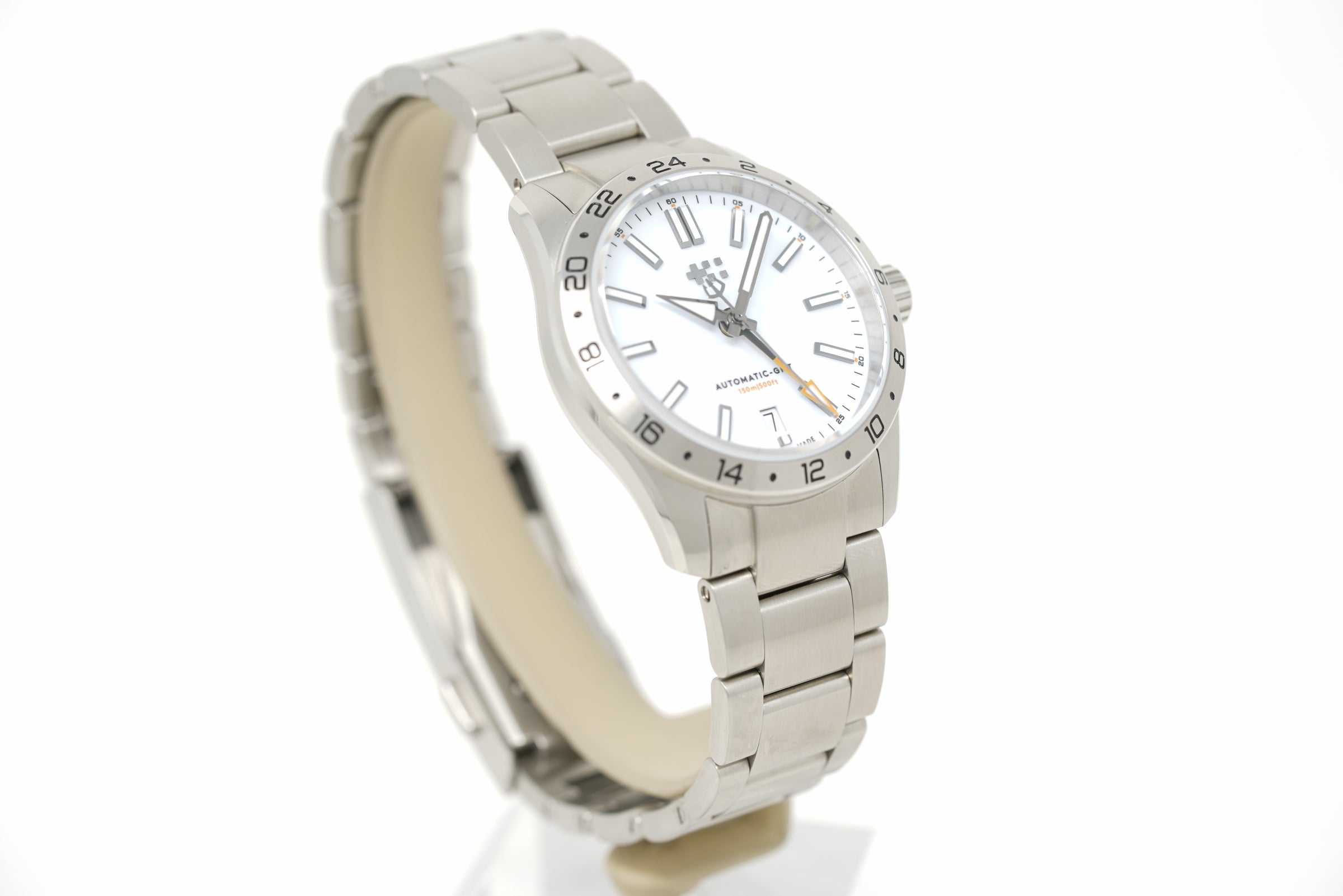 Pre-Owned Christopher Ward C63 Sealander GMT 36 White C63-36AGM3-S00W0