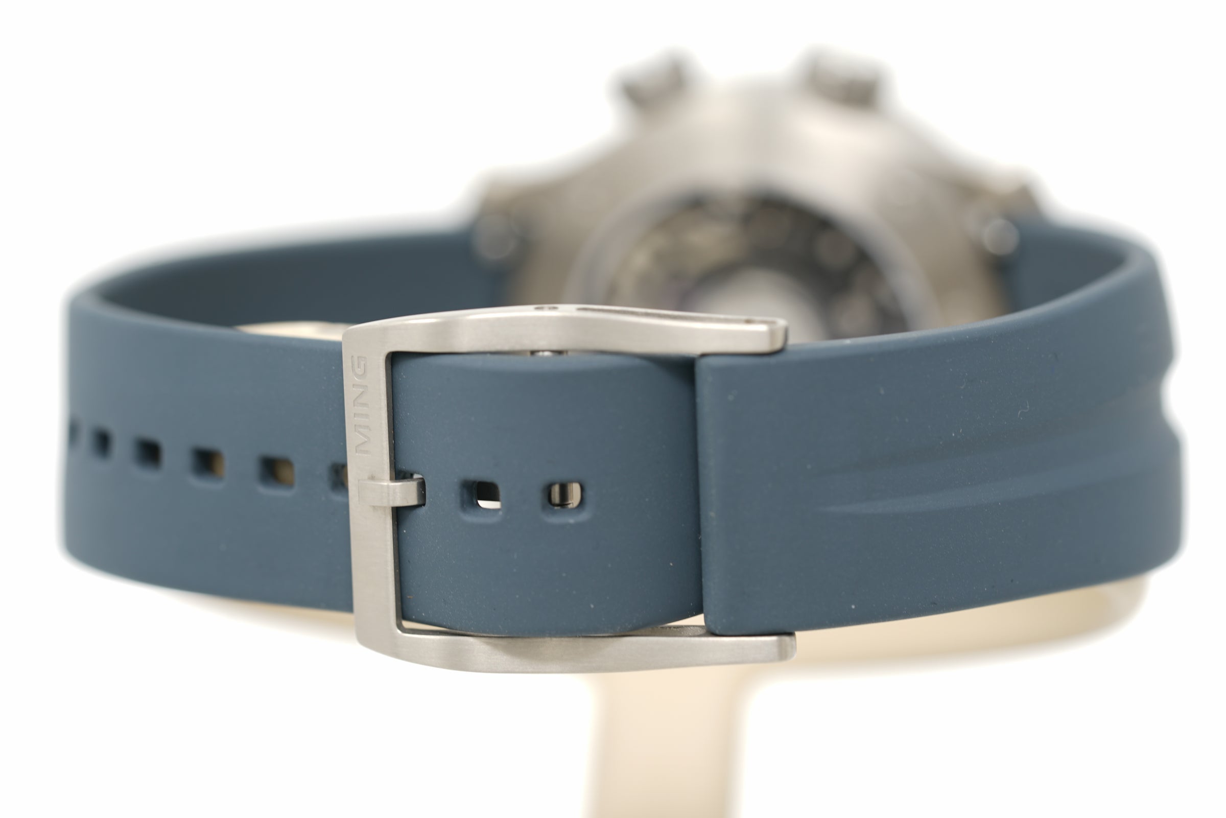 Pre-Owned Ming 37.11 Odyssey - Strap