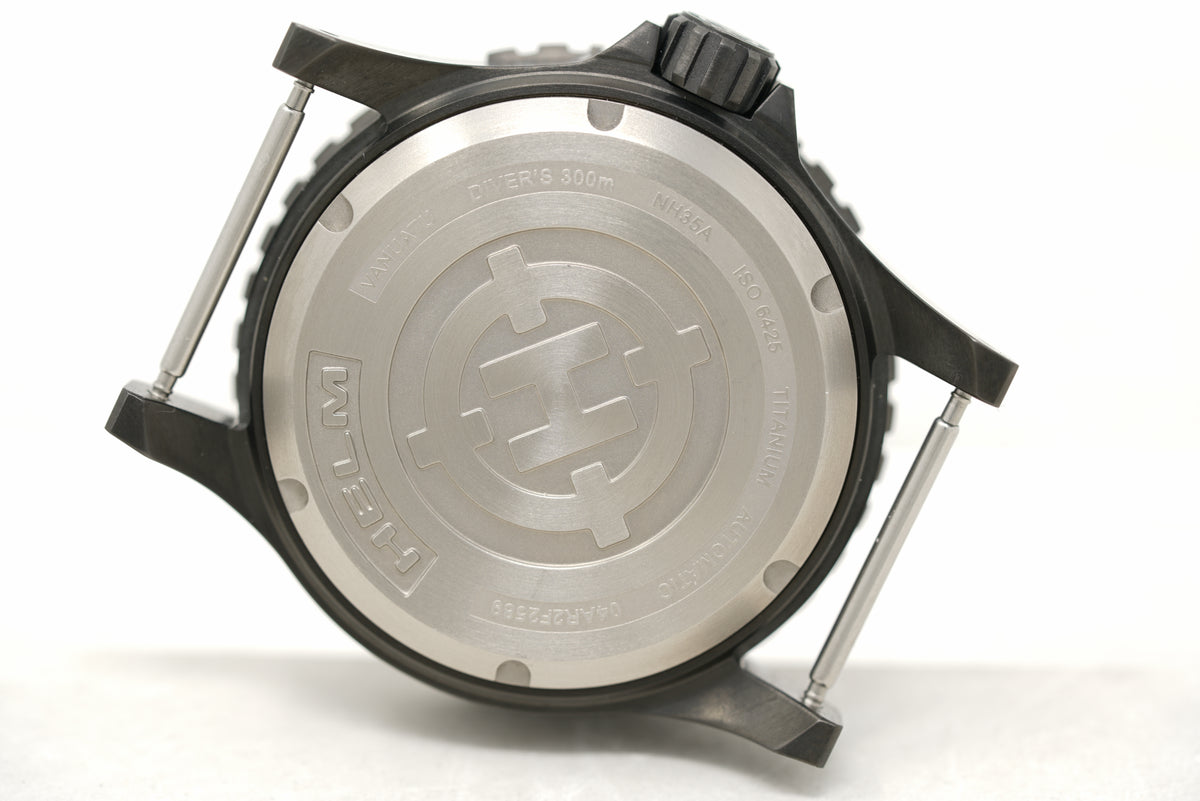 Pre-Owned Helm Vanuatu Titanium Black PVD 04AR2