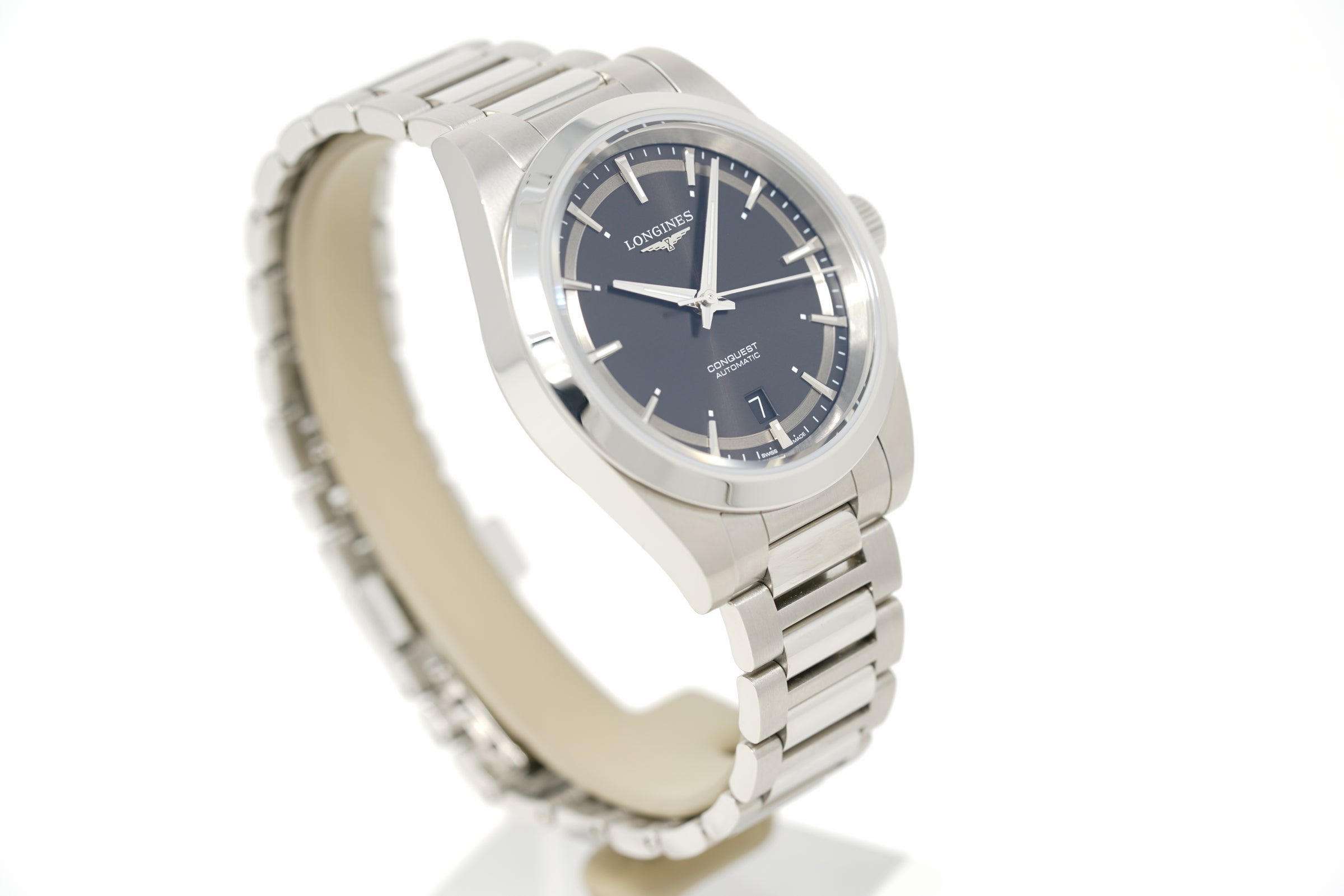 Pre-Owned Longines Conquest L3.720.4.52.6