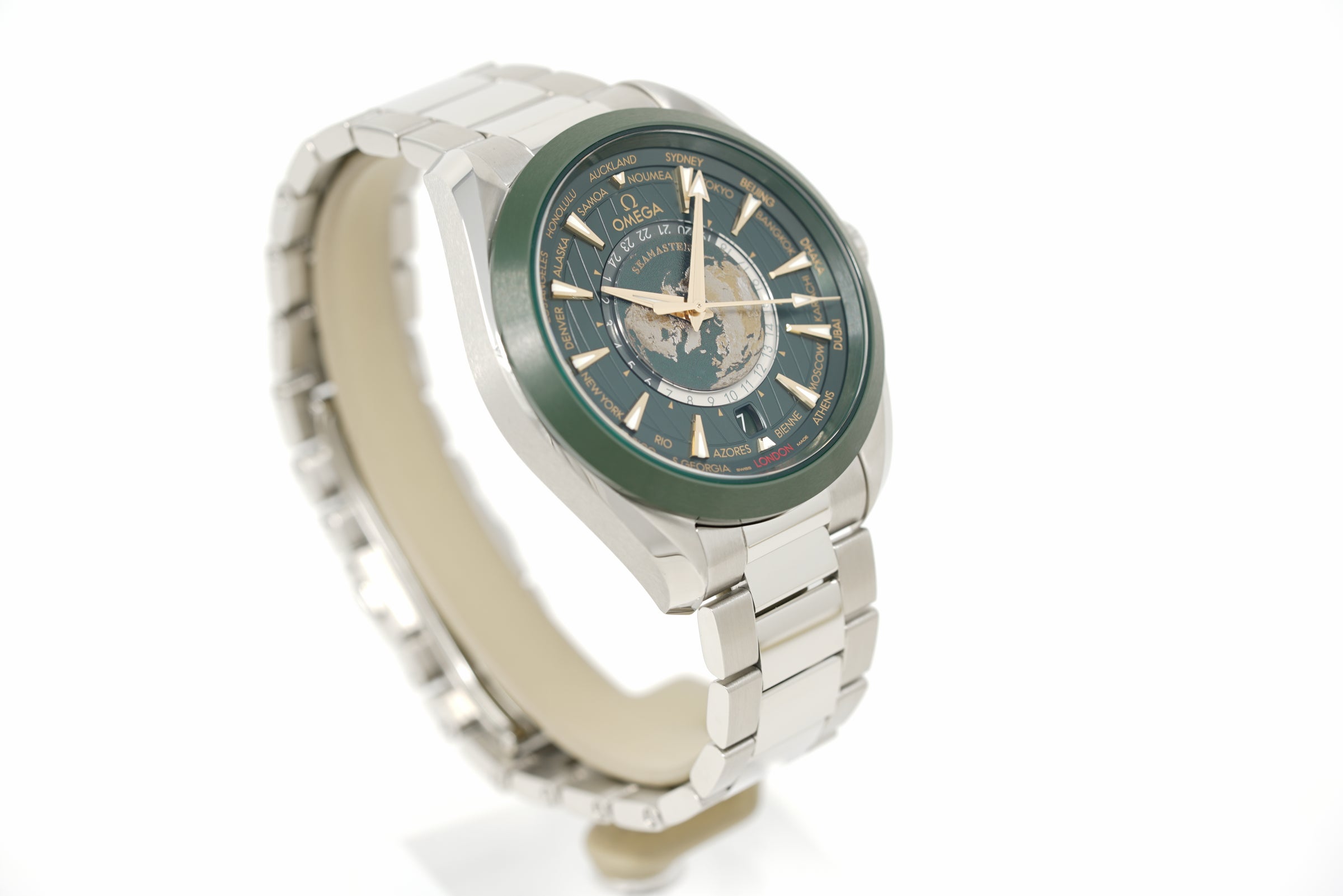 Pre-Owned Omega Seamaster Aqua Terra Worldtimer 220.30.43.22.10.001