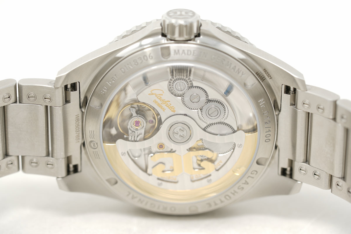 Pre-Owned Glashütte Original SeaQ Panorama Date 'Northern Tide' 1-36-13-08-80-70