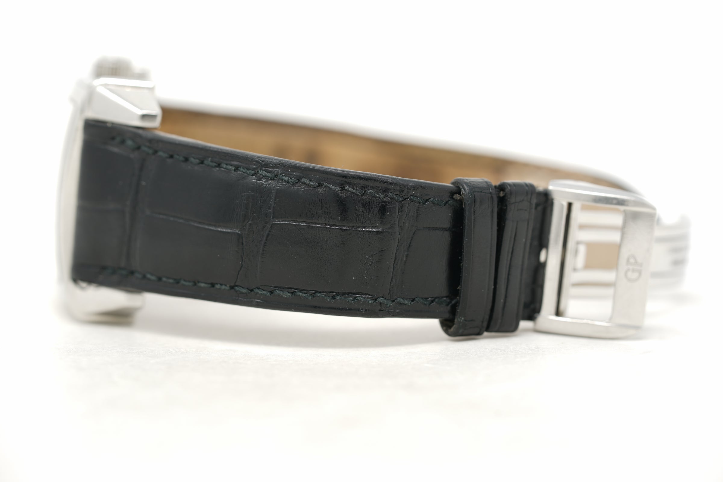 Pre-Owned Girard Perregaux Vintage 1945 Triple Calendar 25810-11-651-BA6A