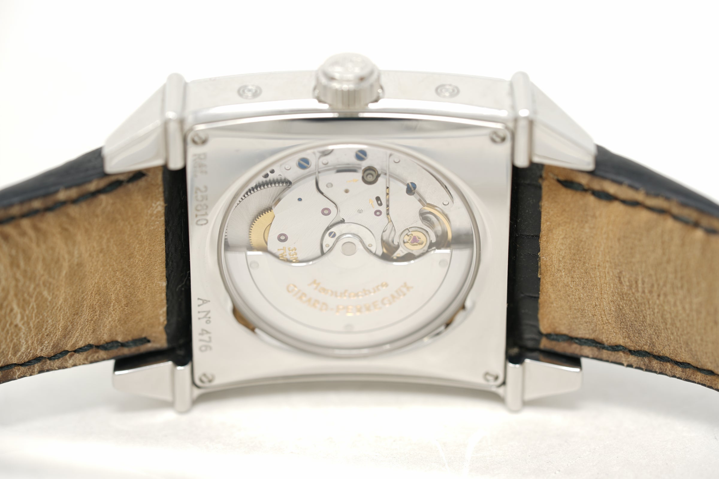 Pre-Owned Girard Perregaux Vintage 1945 Triple Calendar 25810-11-651-BA6A
