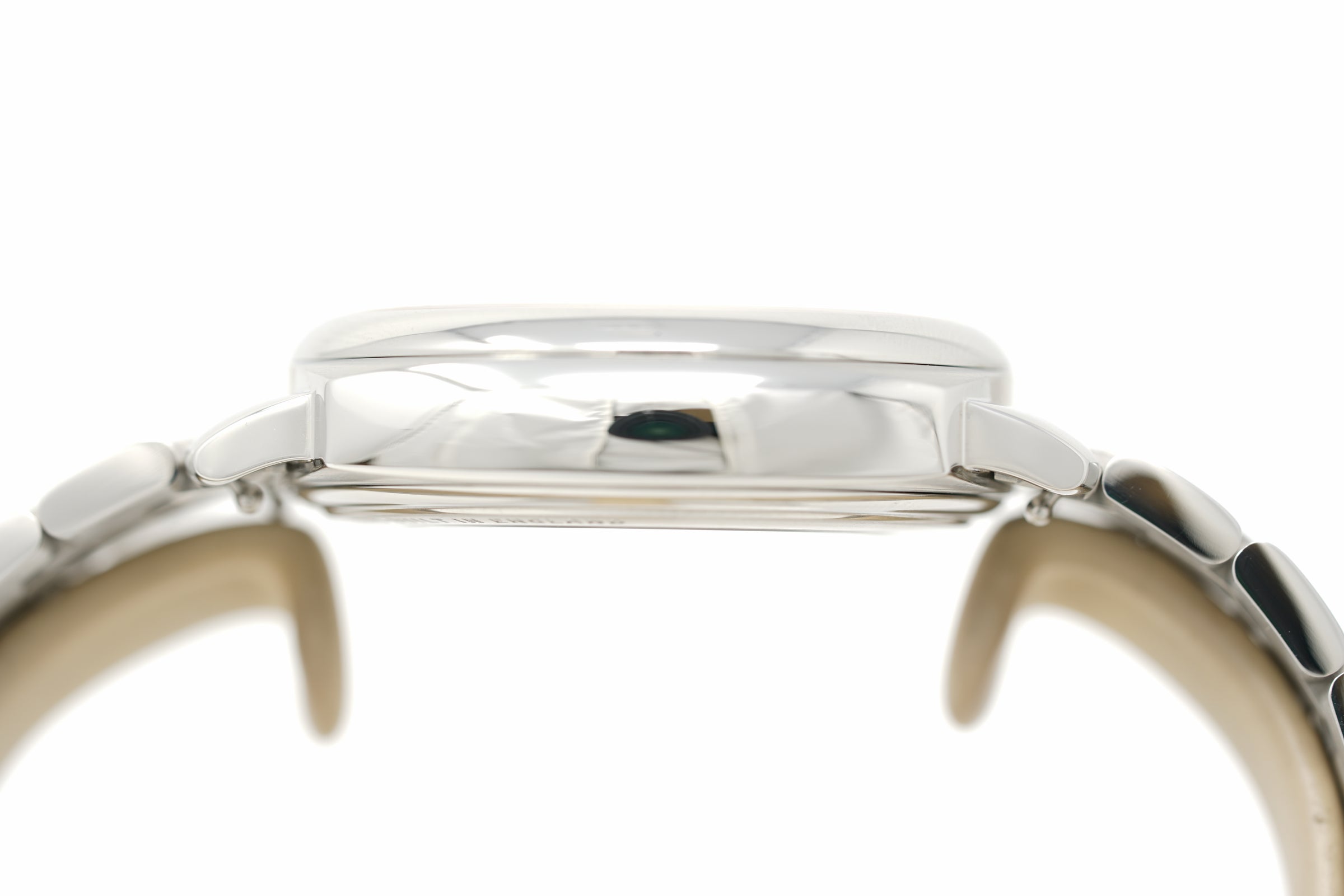 Pre-Owned Fears Brunswick 40.5 Jump Hour Coral Lacquer