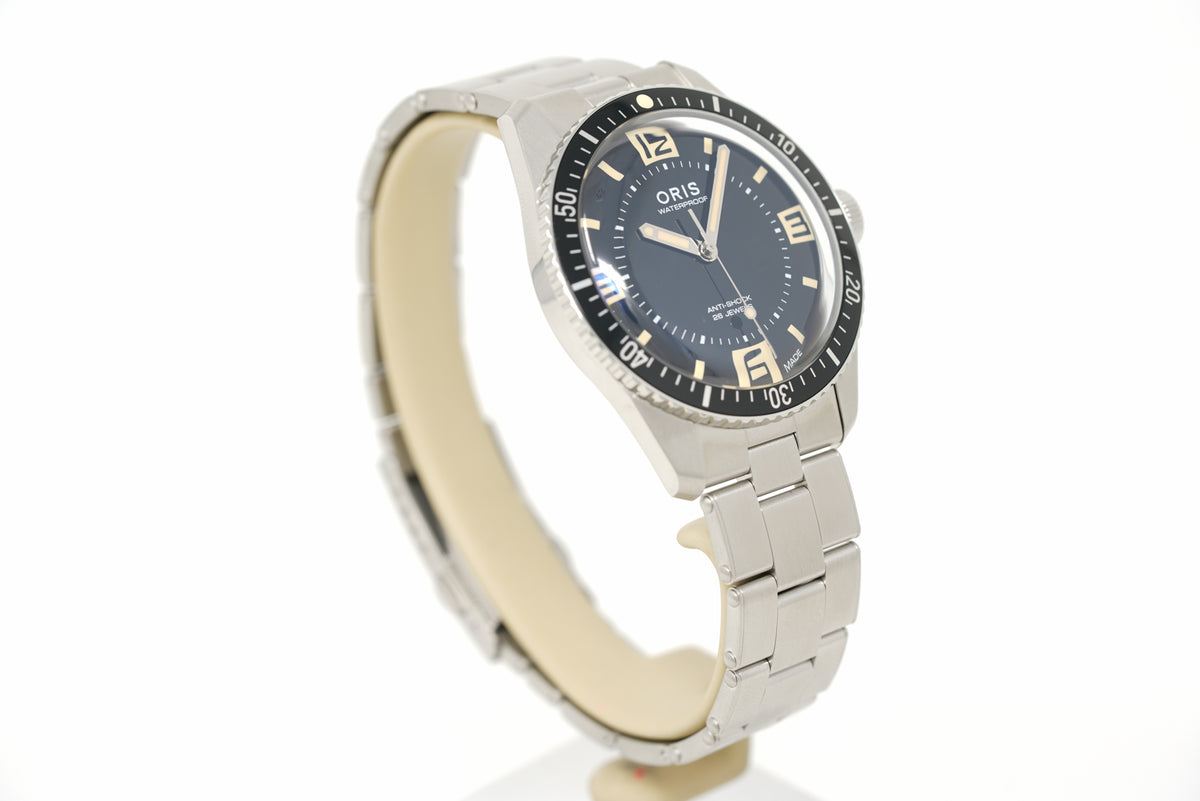 Pre-Owned Oris Divers Sixty-Five 60th Anniversary 01 733 7772 4034-Set