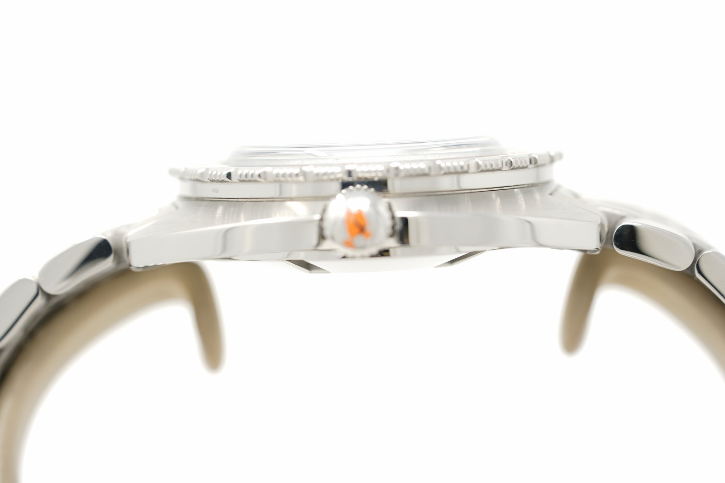 Pre-Owned Doxa SUB 300 Caribbean 821.10.201.10