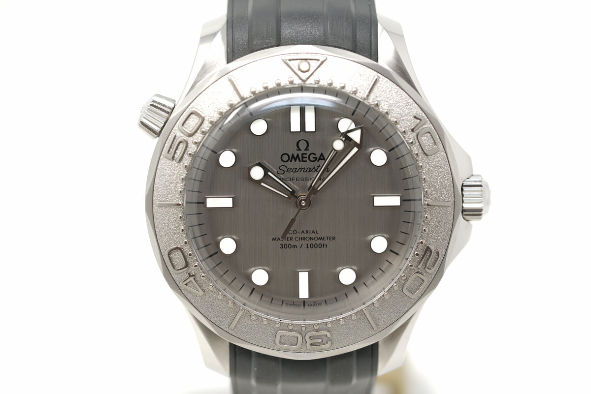 Pre-Owned Omega Seamaster Diver 300M 210.32.42.20.06.002