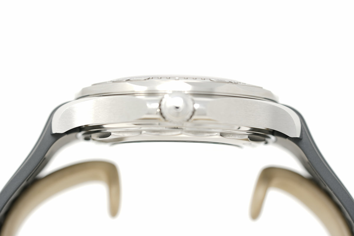 Pre-Owned Omega Seamaster Diver 300M 210.32.42.20.06.002