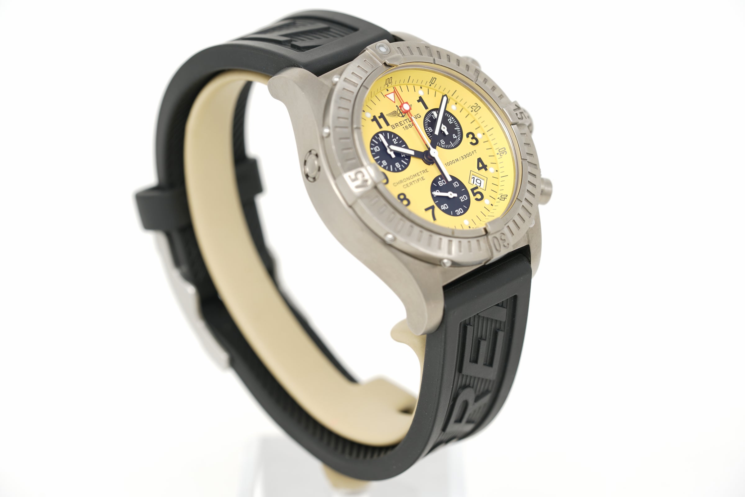 Pre-Owned Breitling Aeromarine Chrono Avenger M1 E7336009/I503