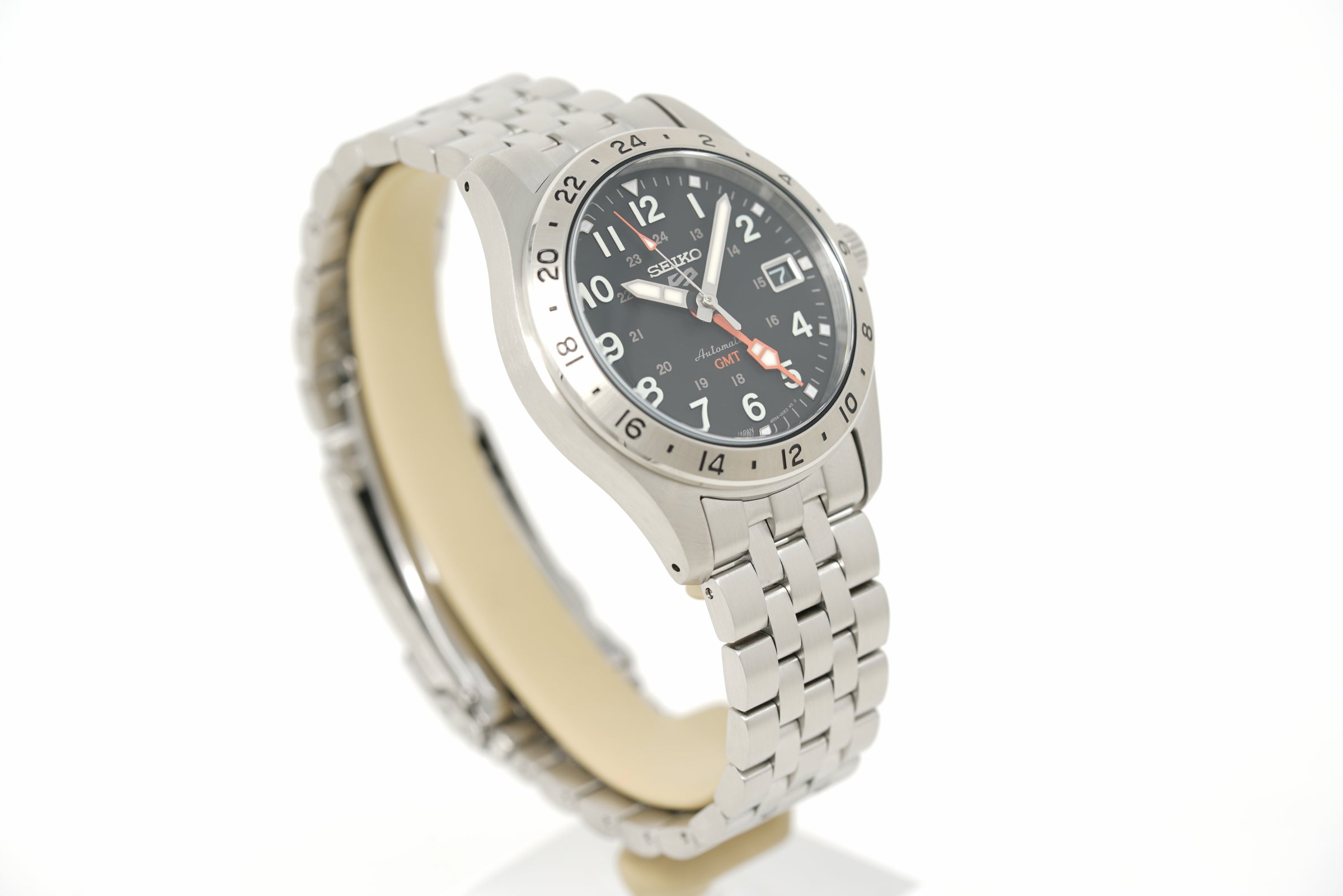 Pre-Owned Seiko 5 Sports Field GMT SSK023