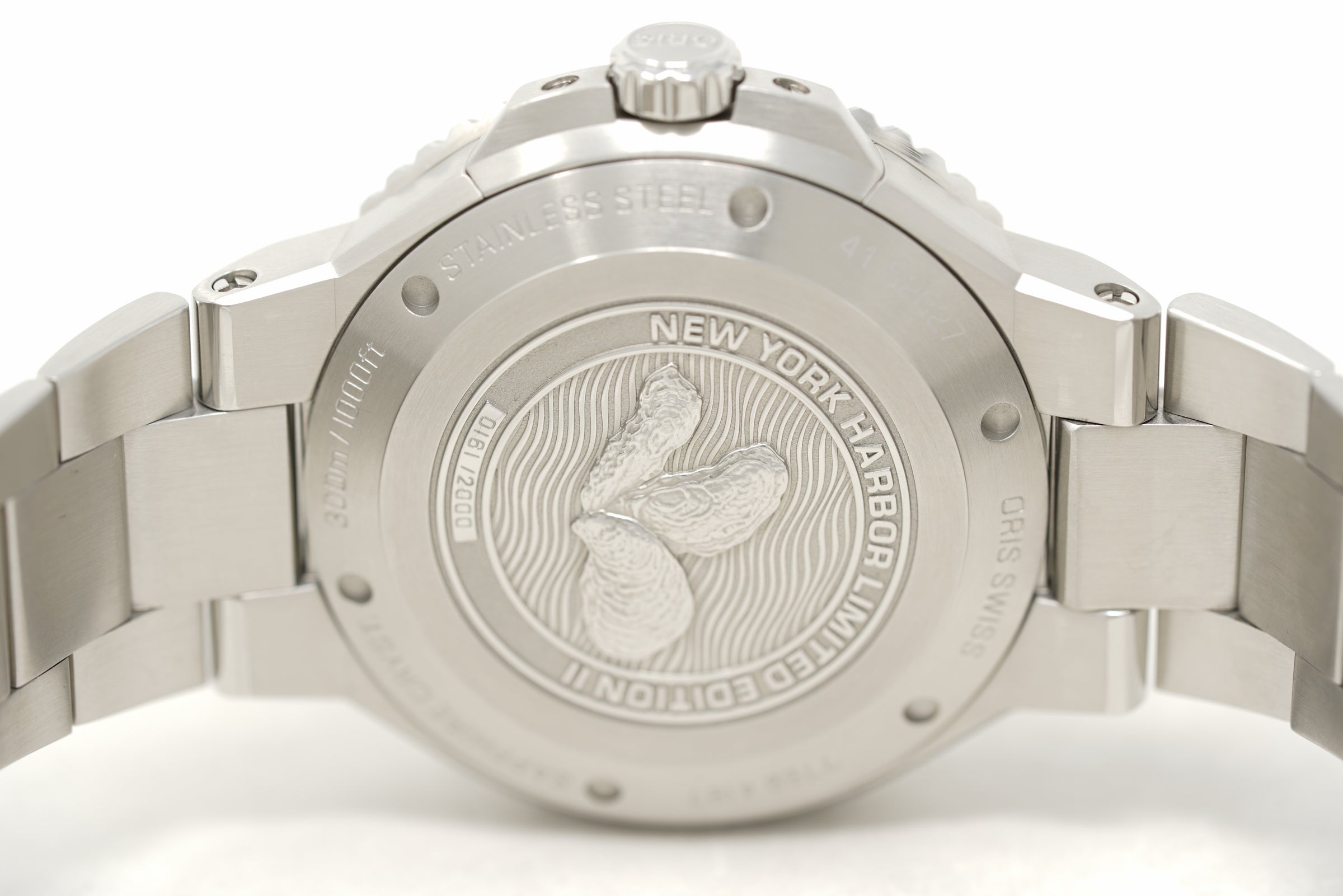 Pre-Owned Oris Aquis New York Harbor Limited Edition II 01 733 7789 4187-Set