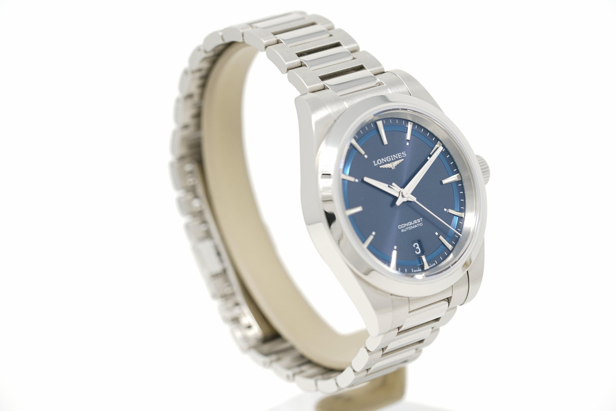 Pre-Owned Longines Conquest L3.720.4.92.6