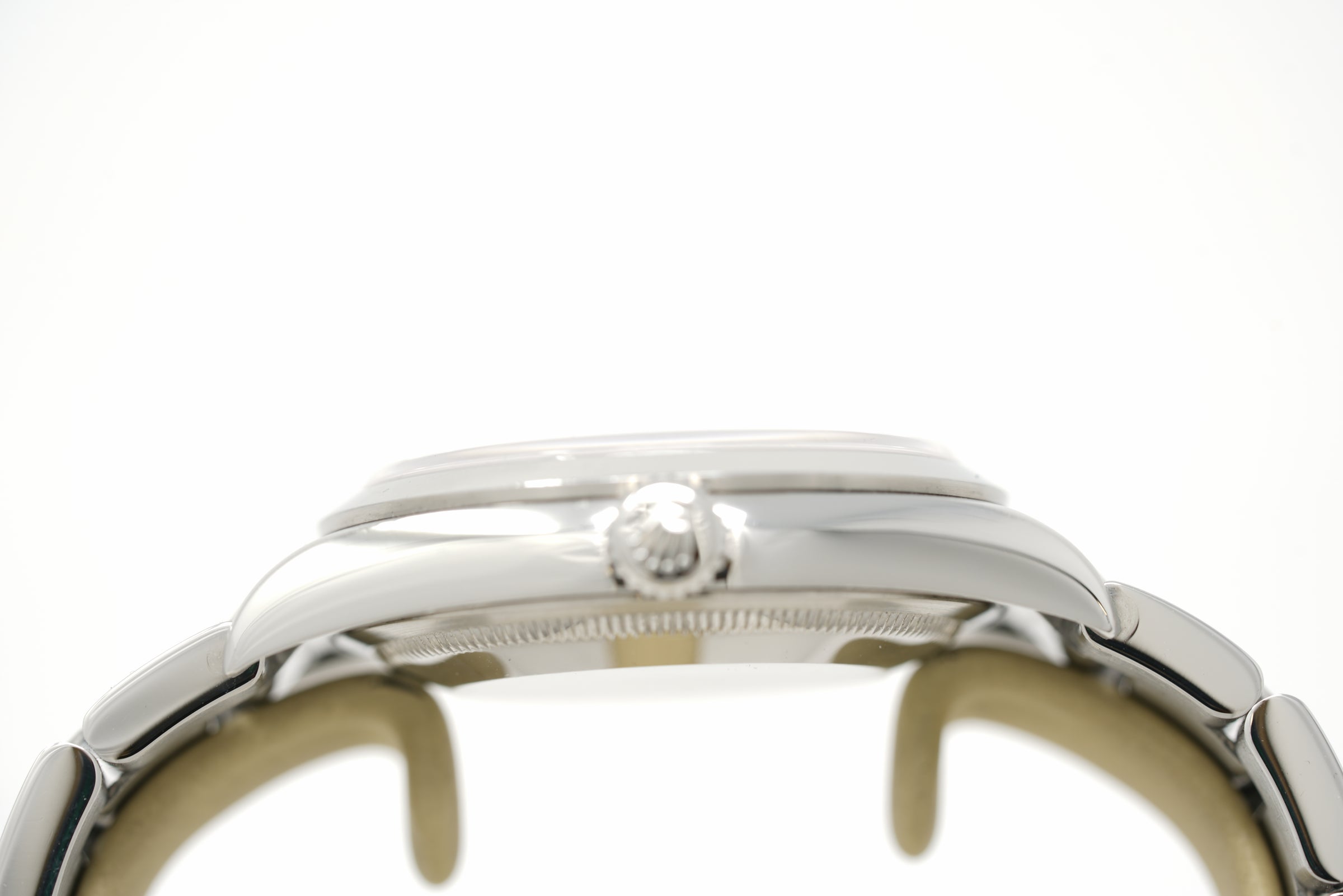 Pre-Owned Rolex Explorer 114270 F Serial