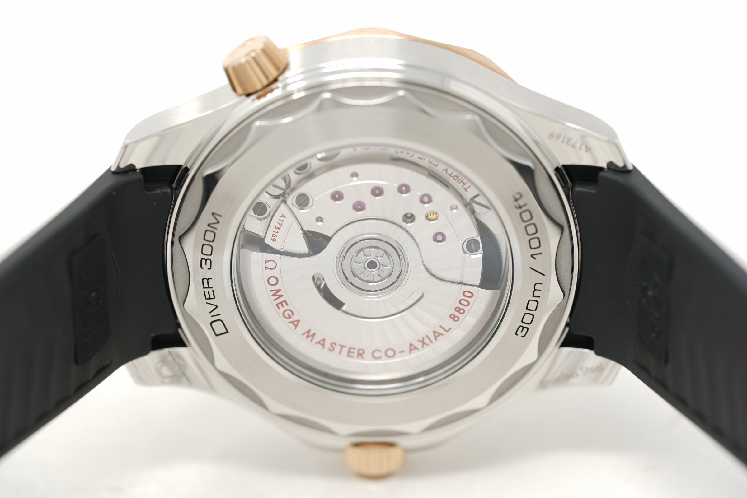 Pre-Owned Omega Seamaster Diver 300M Steel - Sedna™ Gold 210.22.42.20.01.002