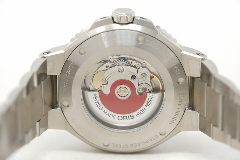 Pre-Owned Oris Aquis Date 01 733 7789 4154-07 8 23 04PEB