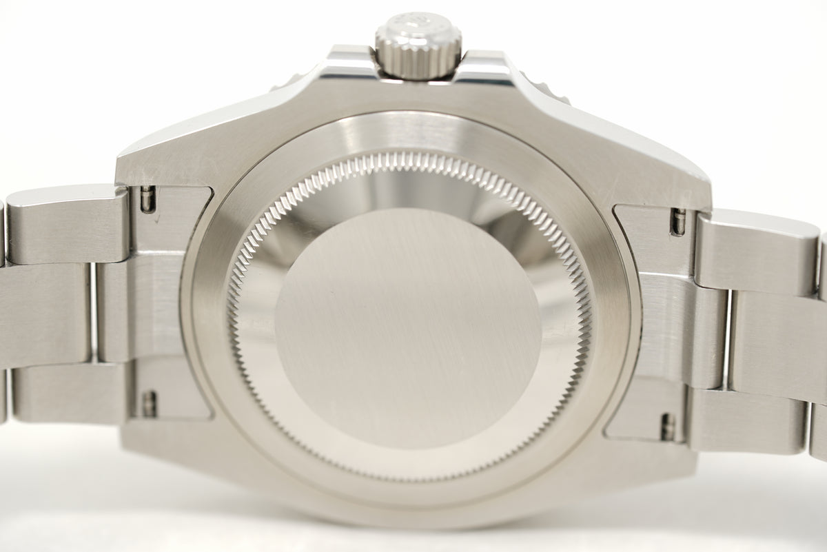 Pre-Owned Rolex Submariner M124060-0001