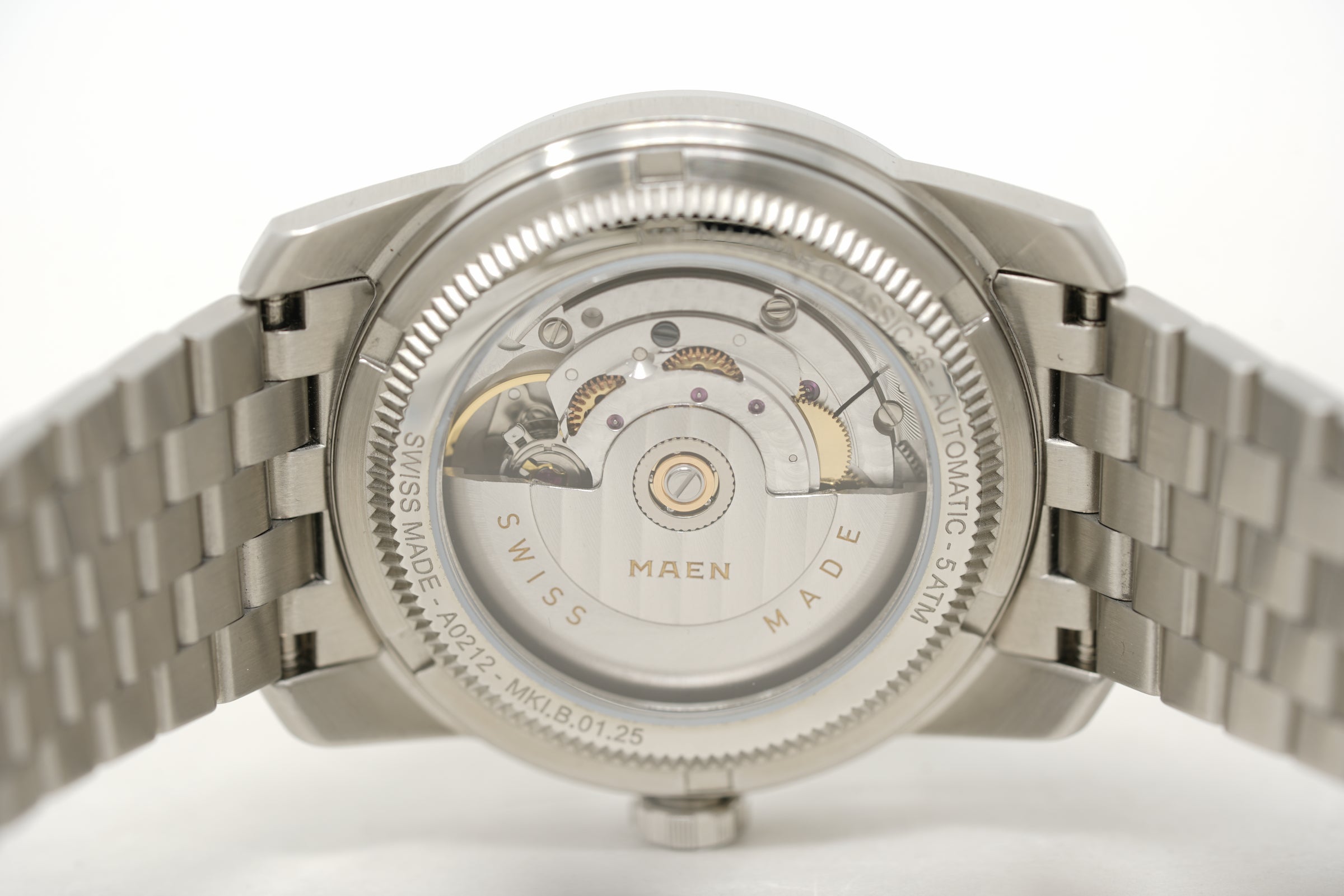 Pre-Owned Maen Lunar Classic 36 Salmon M7.1.3