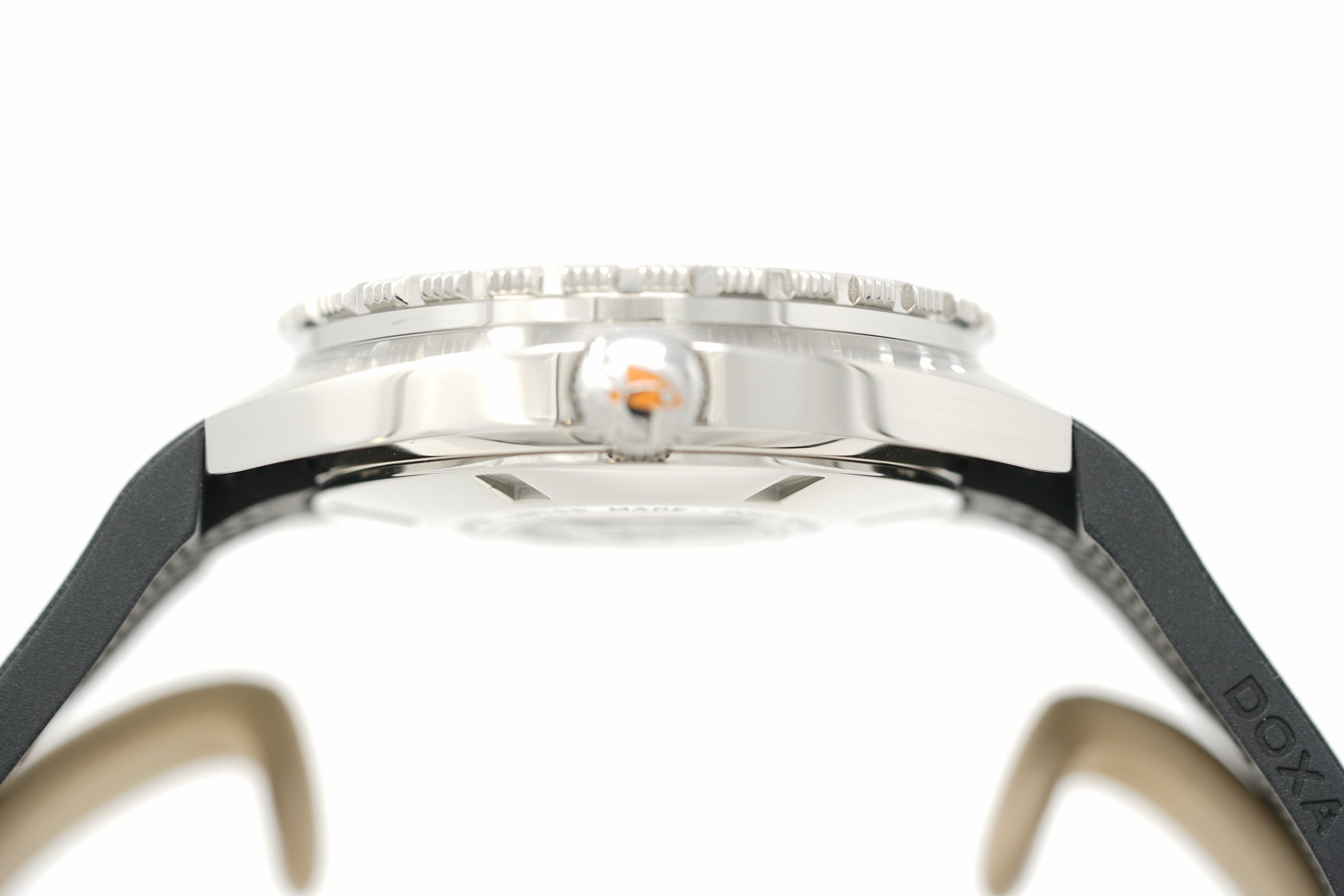 Pre-Owned Doxa SUB 250T GMT Sharkhunter 855.10.101.20