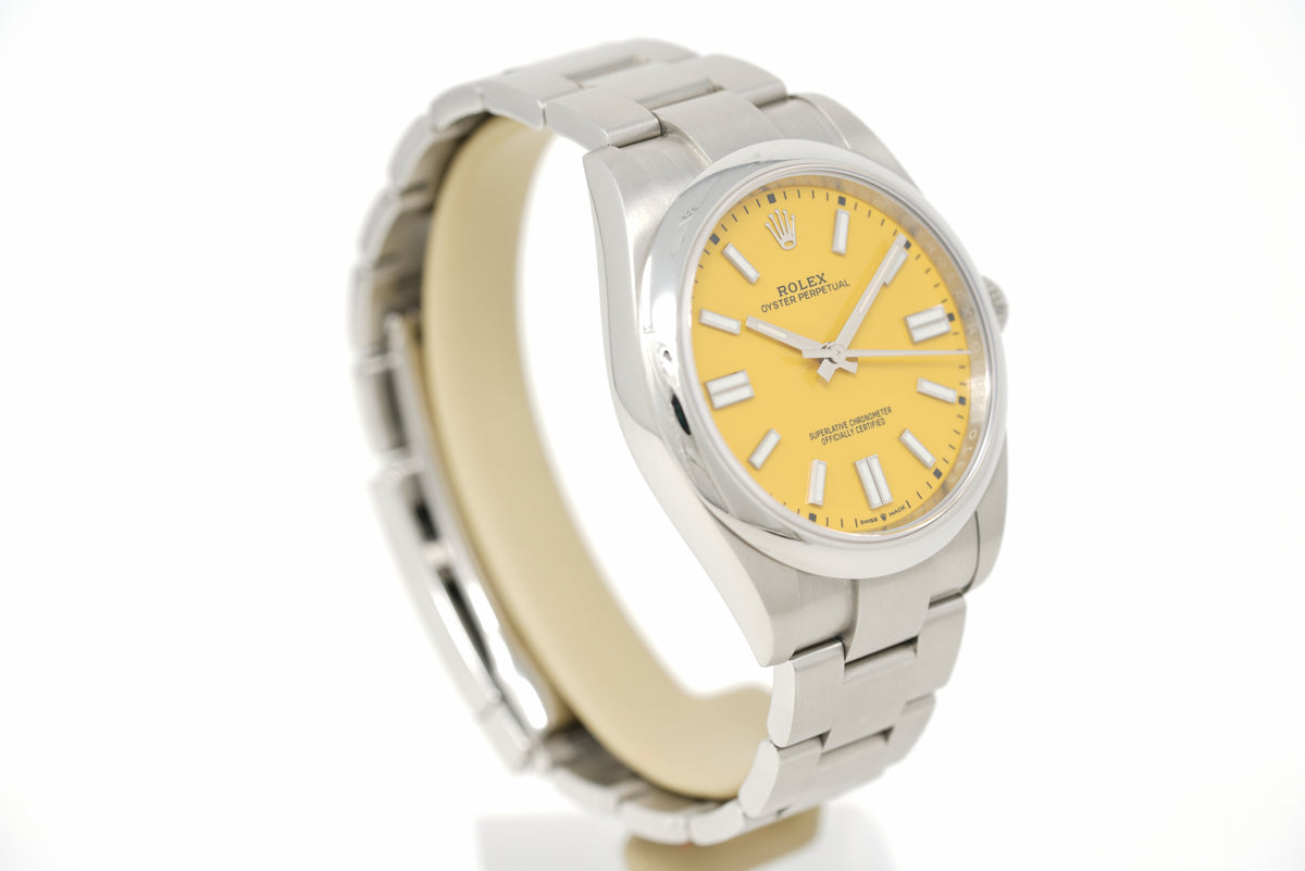 Pre-Owned Rolex Oyster Perpetual 41 Yellow M124300-0004