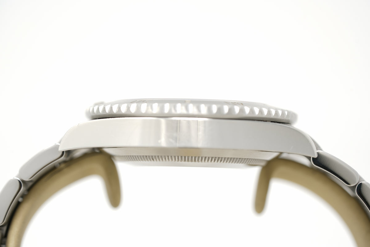 Pre-Owned Rolex Submariner M124060-0001