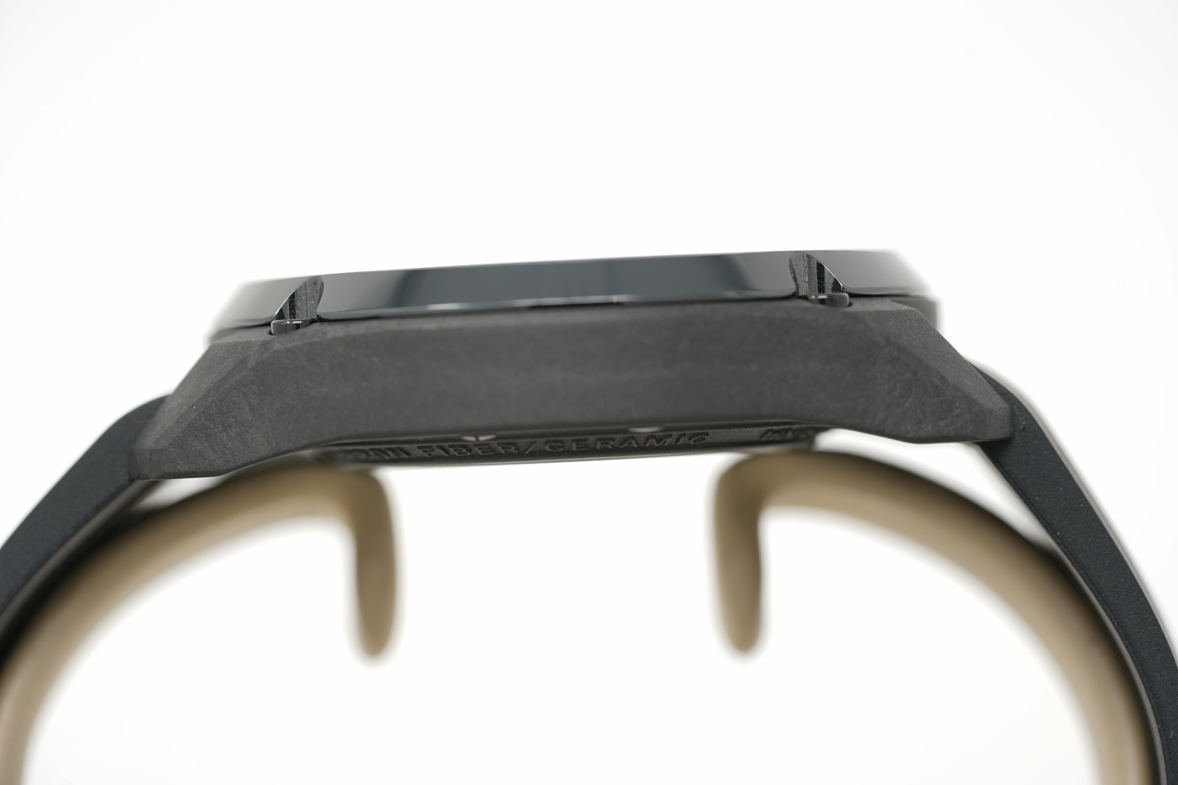 Pre-Owned Formex Essence Leggera 43 Forged Carbon 0330.4.6399