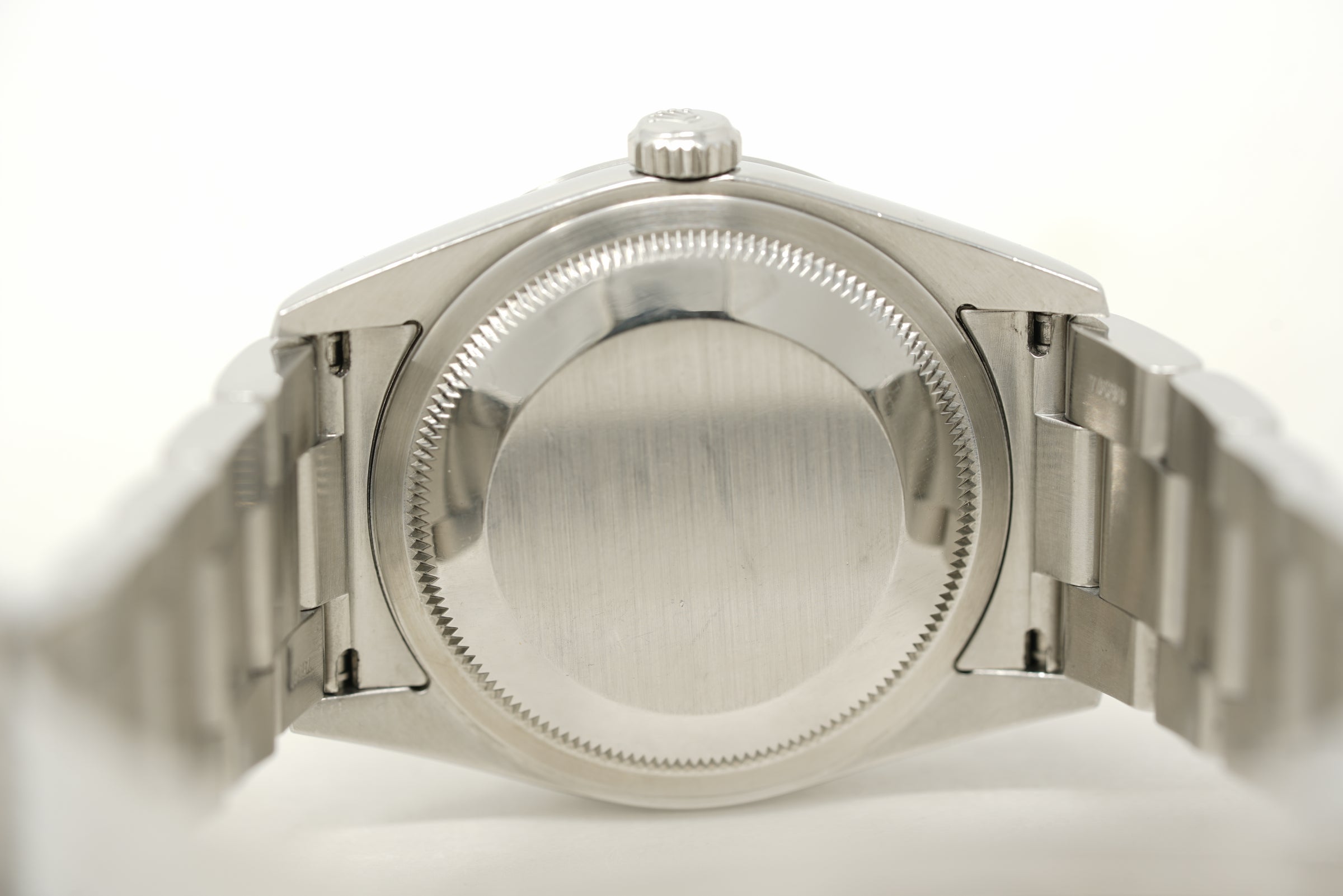 Pre-Owned Rolex Explorer 114270 Y Serial