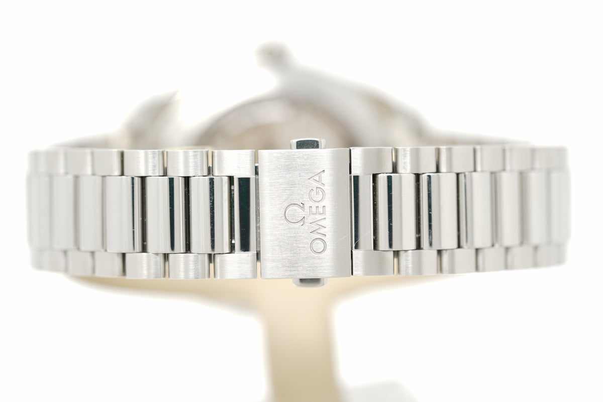 Pre-Owned Omega Seamaster Aqua Terra 220.10.41.21.01.002