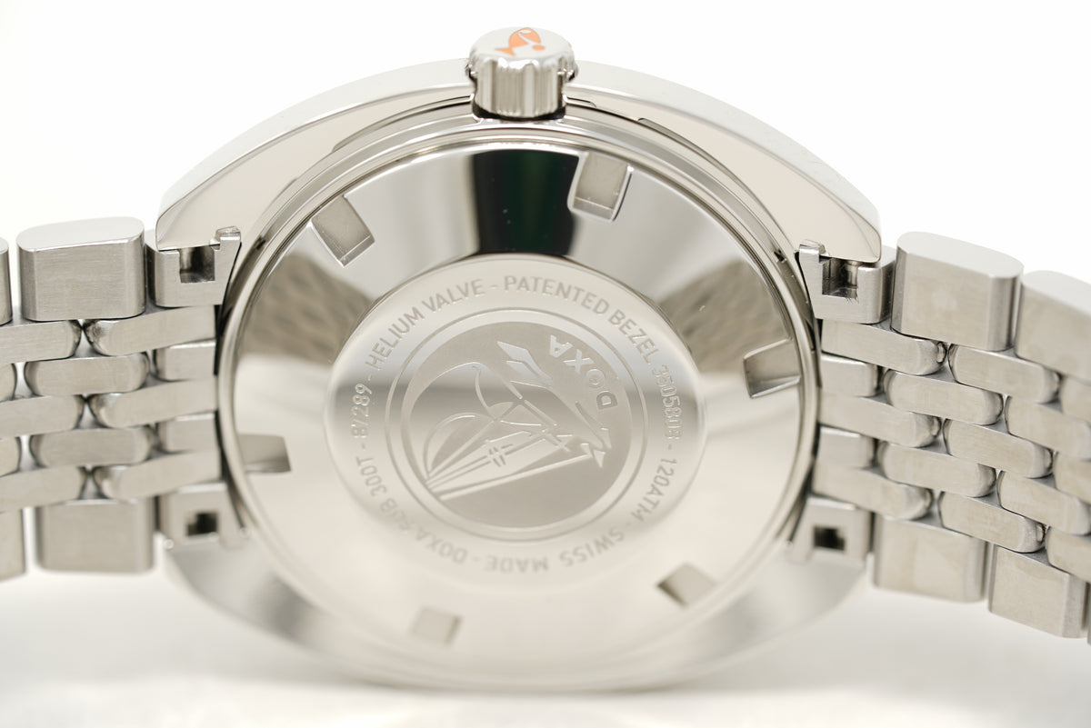Pre-Owned Doxa SUB 300T Professional 840.10.351.10