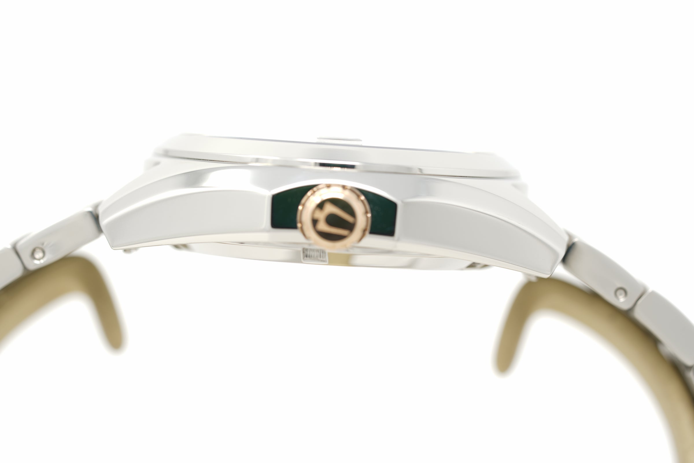 Pre-Owned Bulova Surveyor 98B422