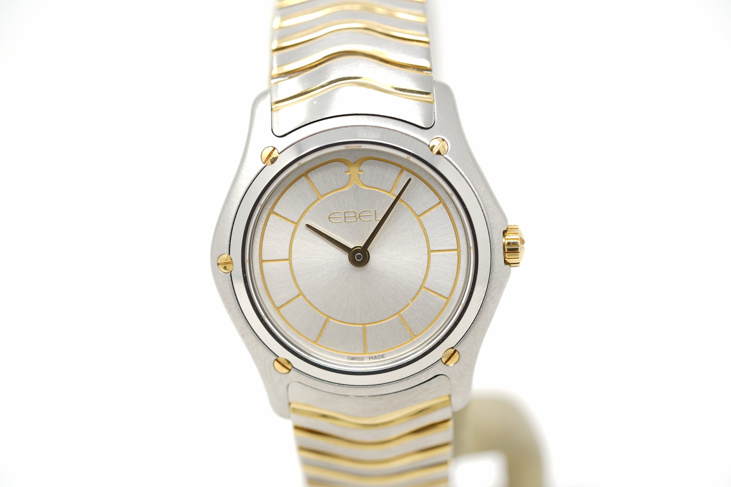 Pre-Owned Ebel Classic 1256F22