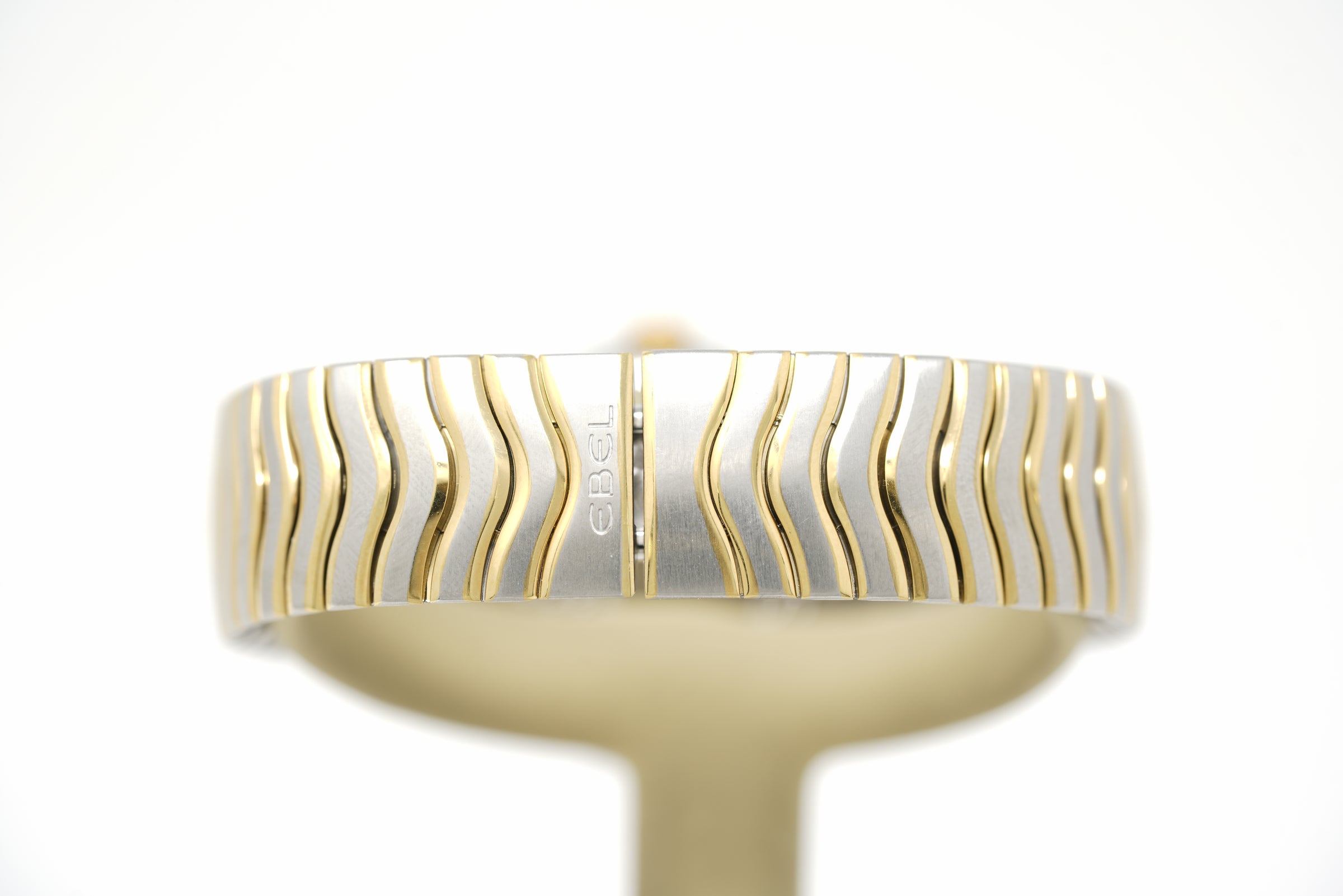 Pre-Owned Ebel Classic 1256F22