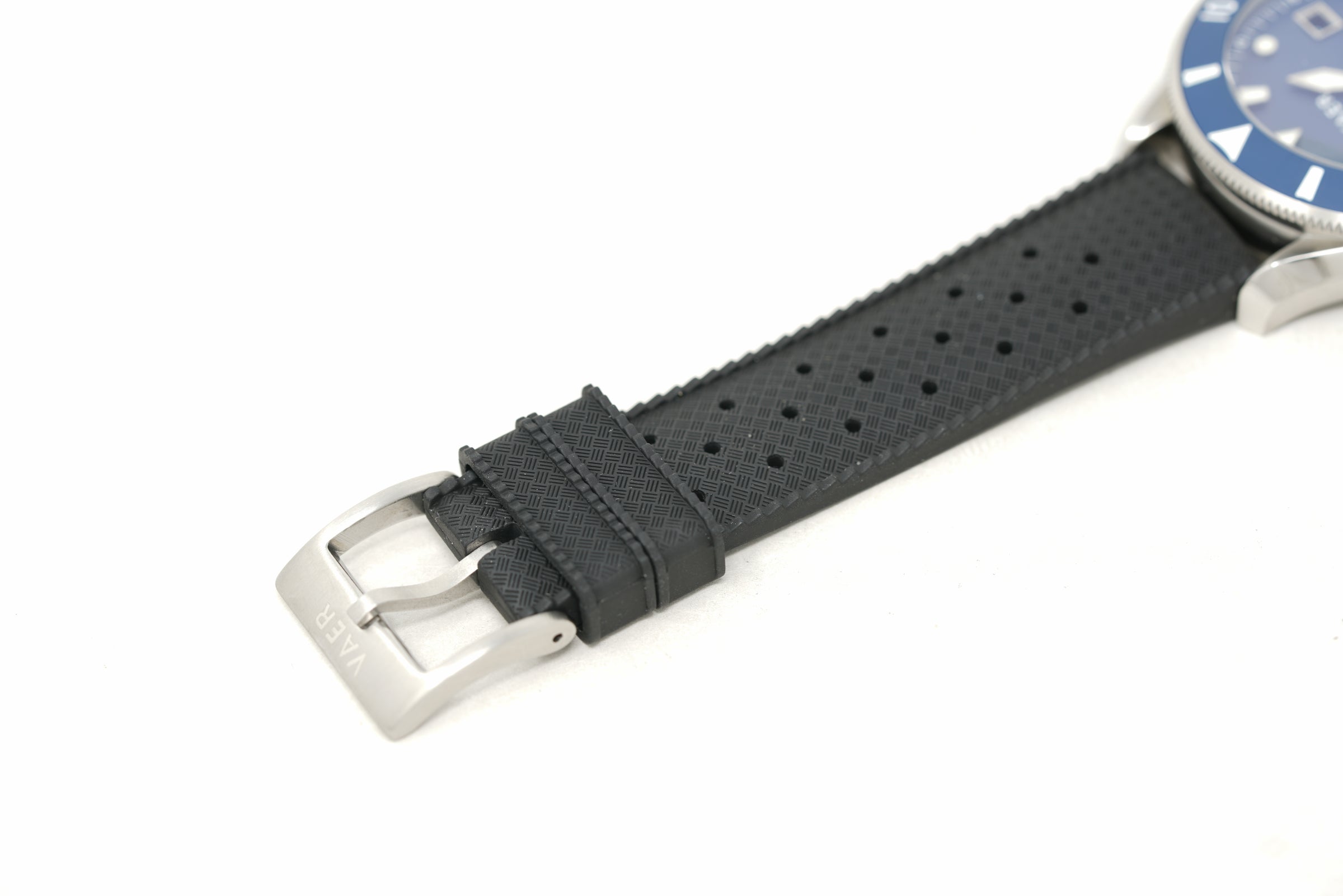 Pre-Owned Vaer D4 Meridian Navy Matte Solar - 42mm USA