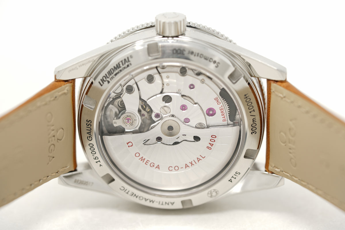 Pre-Owned Omega Seamaster 300 233.32.41.21.01.002