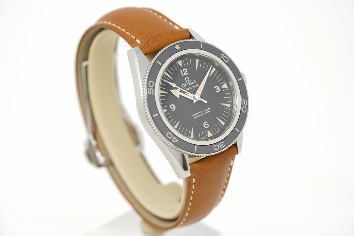 Pre-Owned Omega Seamaster 300 233.32.41.21.01.002