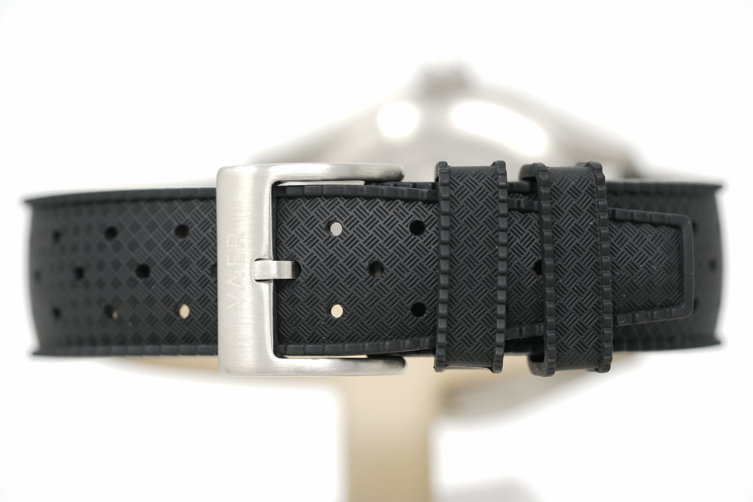 Pre-Owned Vaer D4 Meridian Navy Matte Solar - 42mm USA