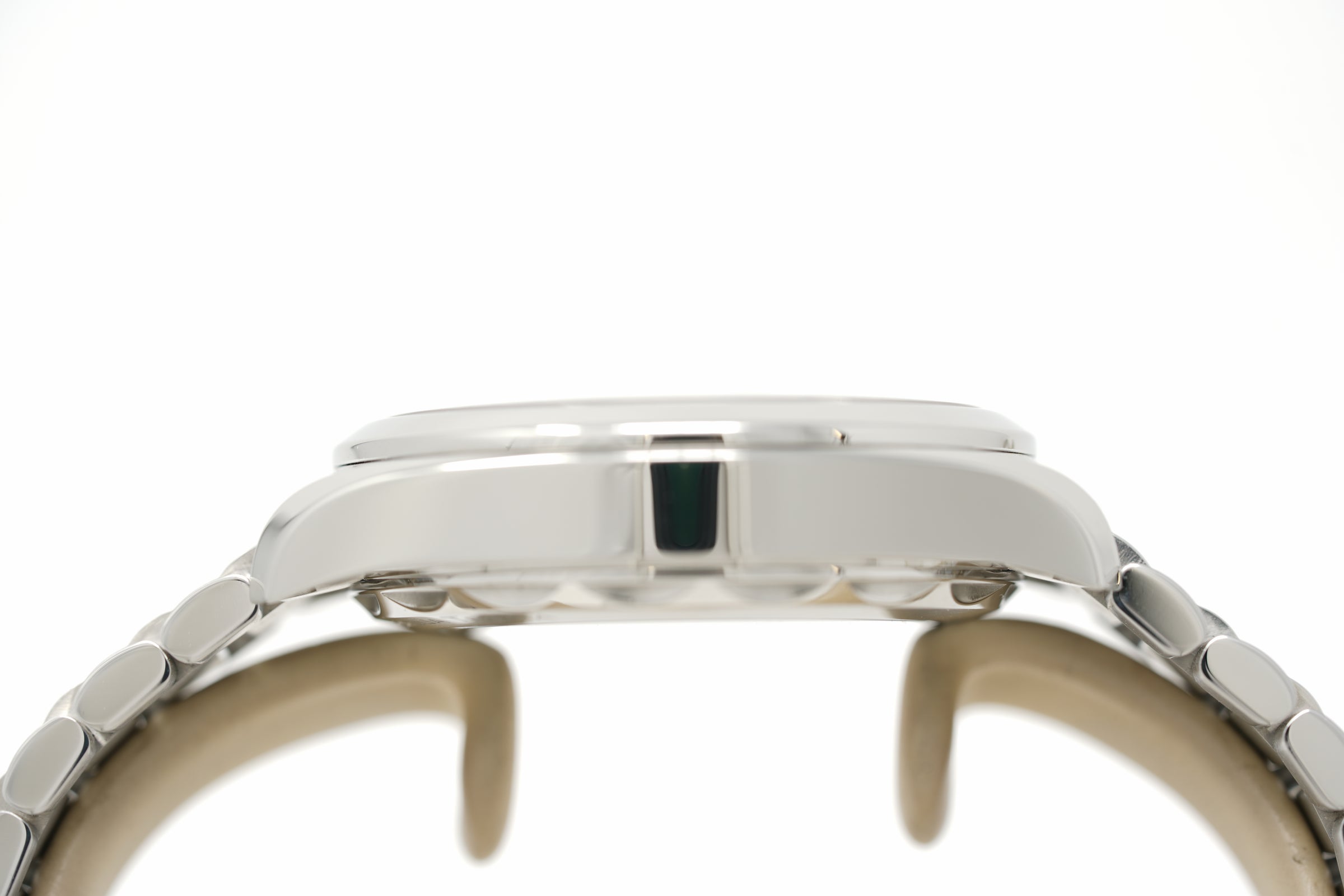 Pre-Owned Omega Seamaster Aqua Terra Shades 220.10.38.20.03.003