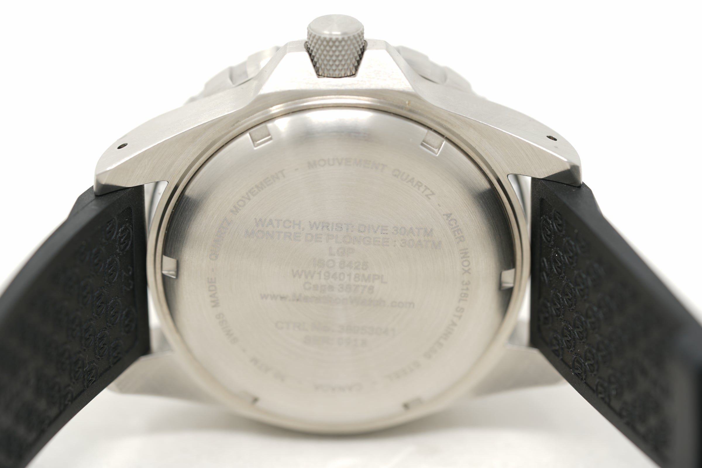 Pre-Owned Marathon 46 JSAR Red Maple Diver's Quartz WW194018SS-0430